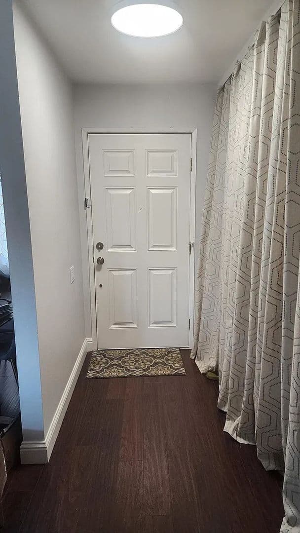 Livermore House: 1032 Hollyhock St