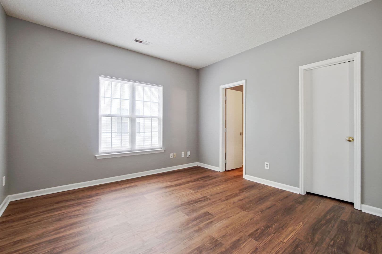 Raleigh House: 1117 Aaron Dr