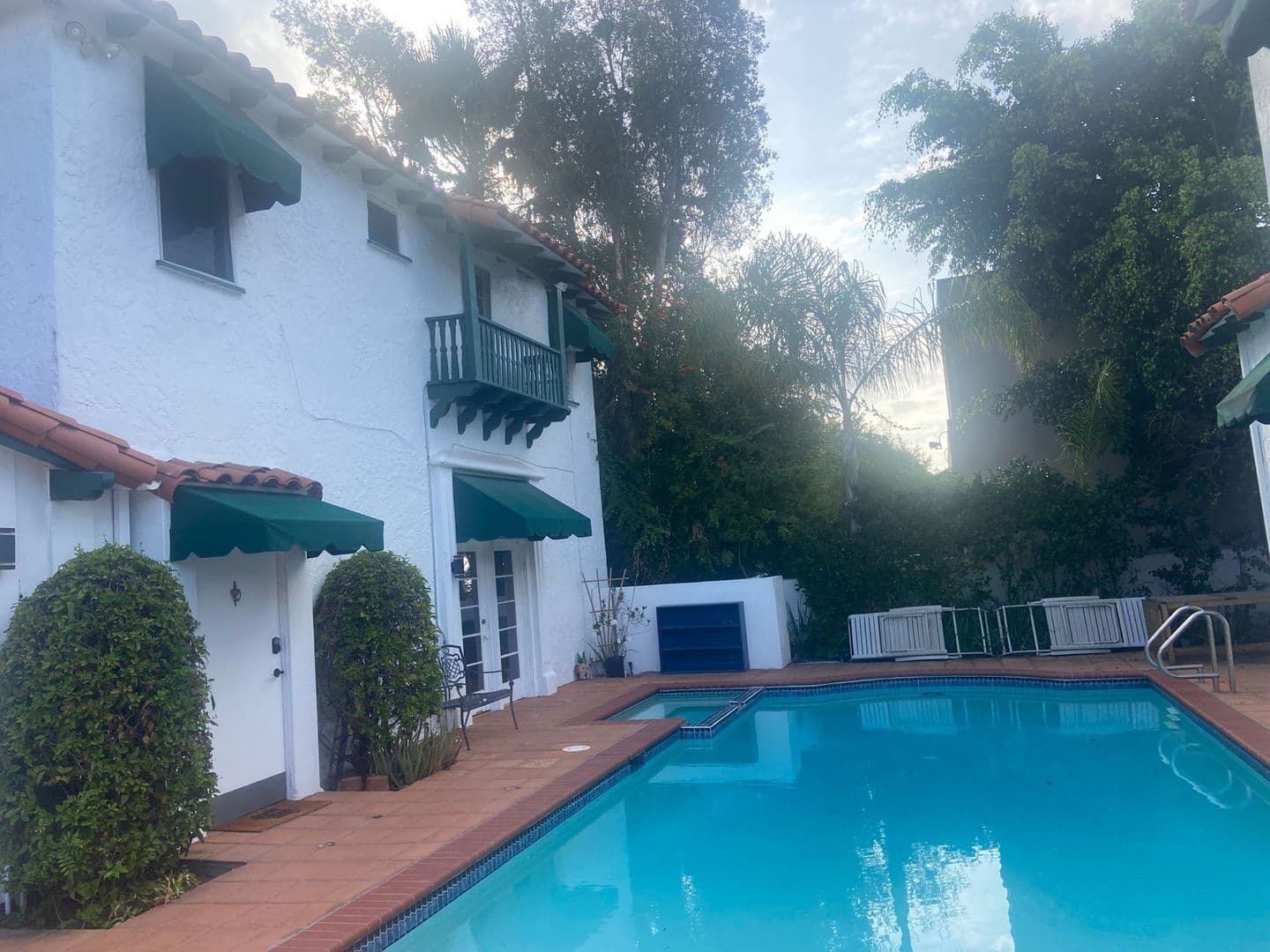 Los Angeles Condo: 2734 Motor Ave