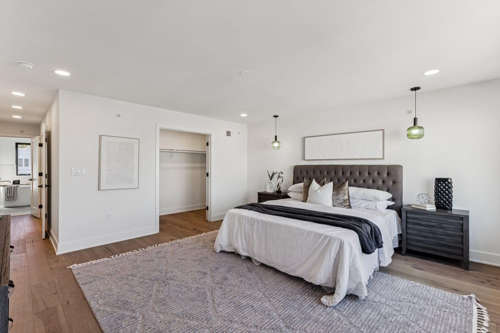 Philadelphia House: 739 N Capitol St