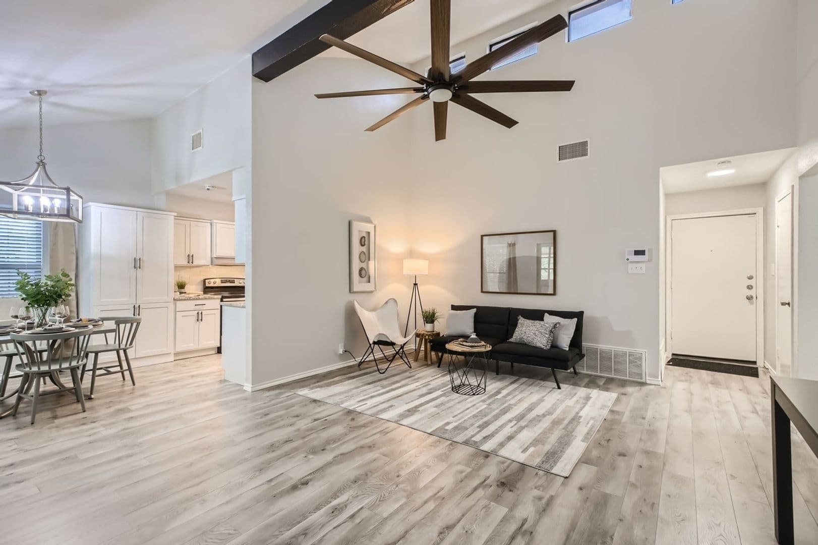 San Antonio House: 4514 Dove Lake St
