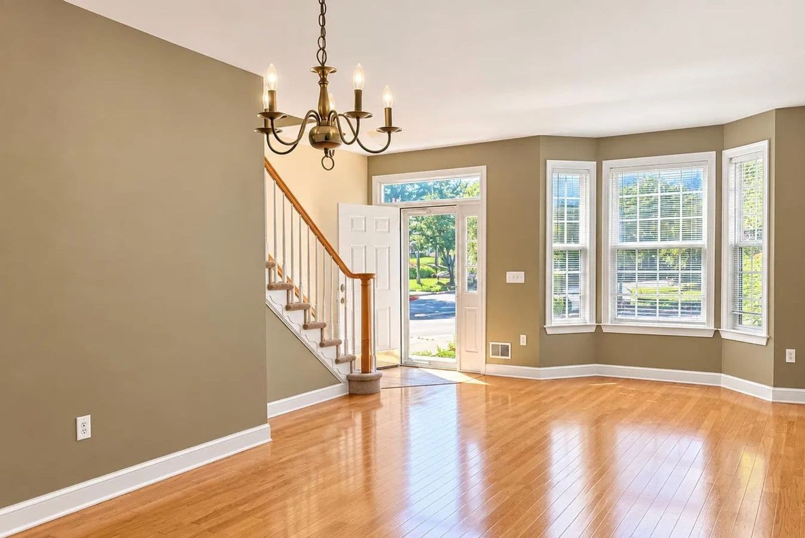 Englishtown Condo: 188 Shinnecock Dr