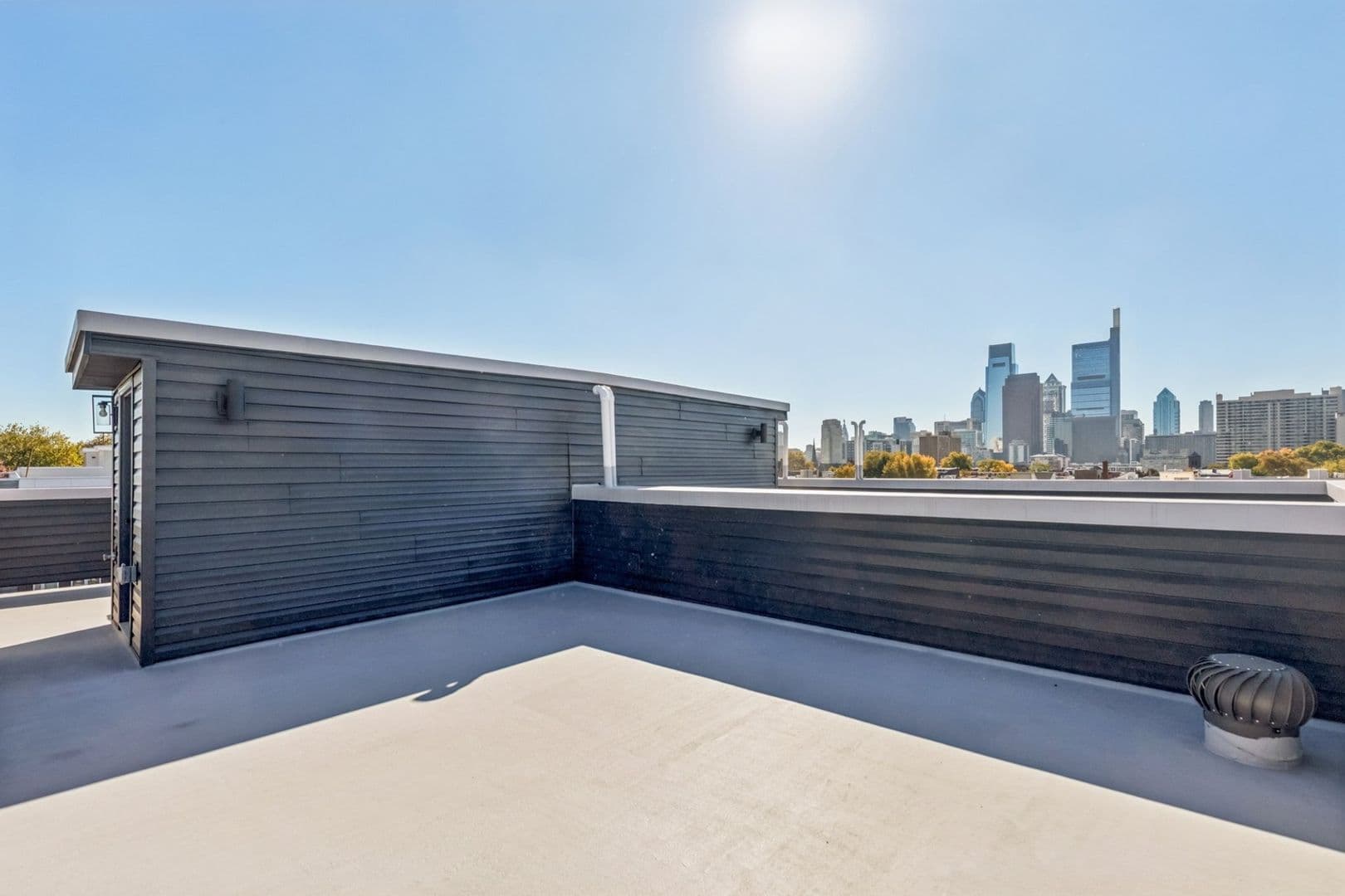 Philadelphia House: 739 N Capitol St