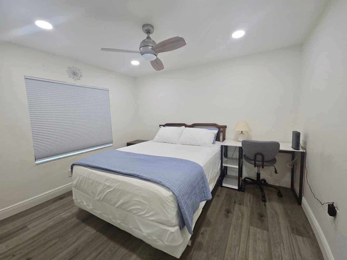 North Port House: 3707 Champagne Ave