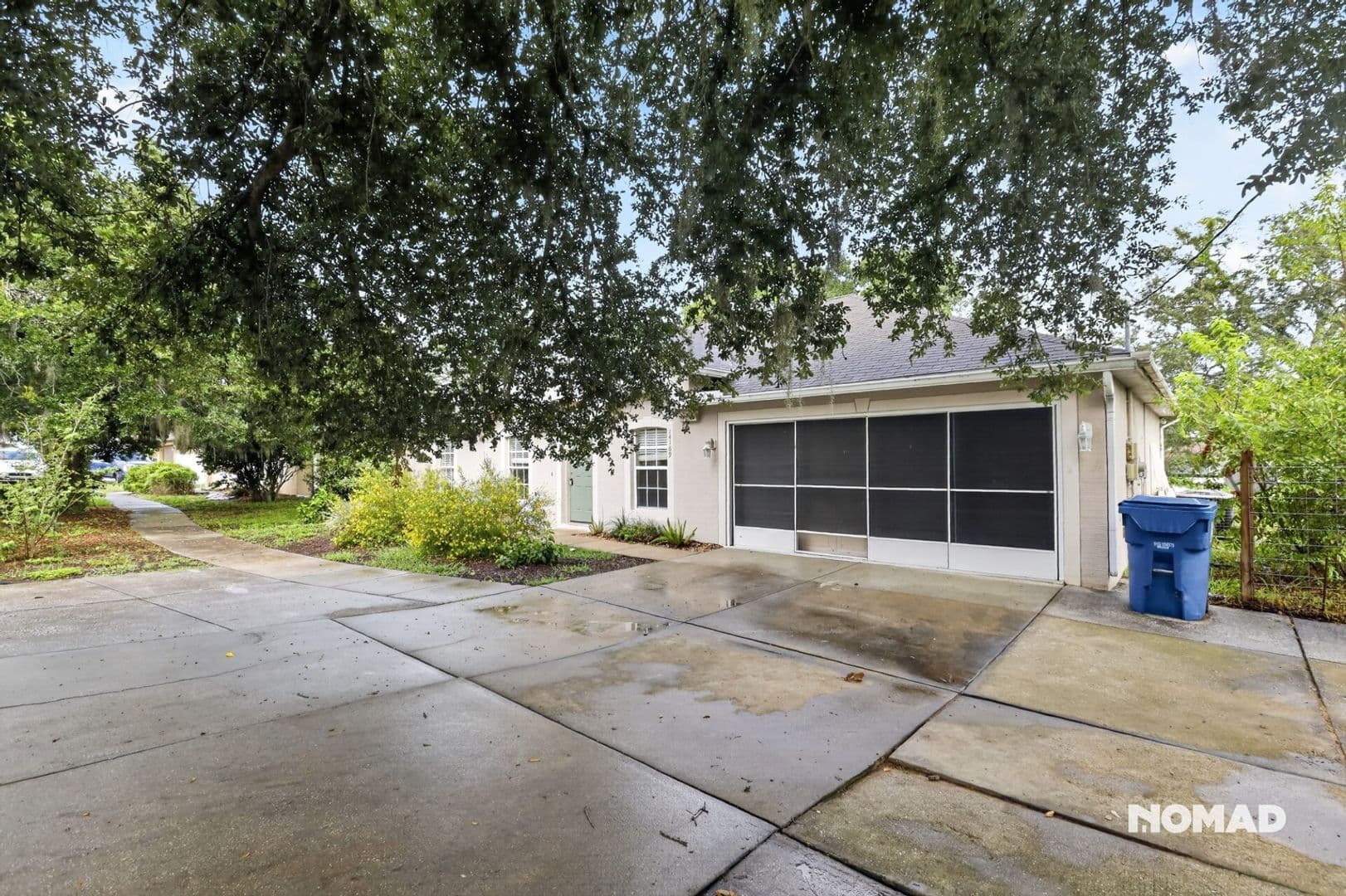 Spring Hill House: 14169 Spring Hill Dr