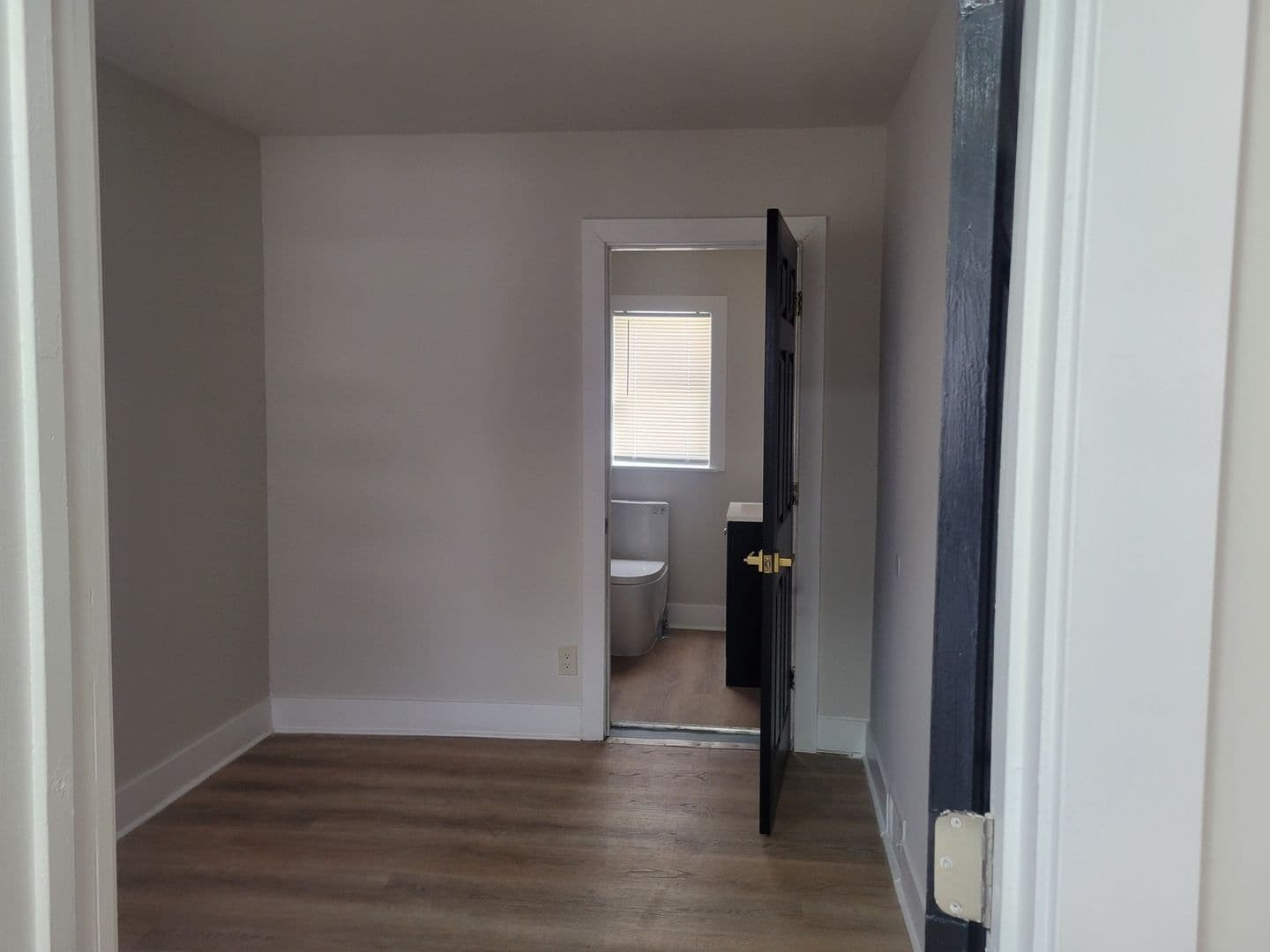 Lansing House: 1711 Coleman Ave