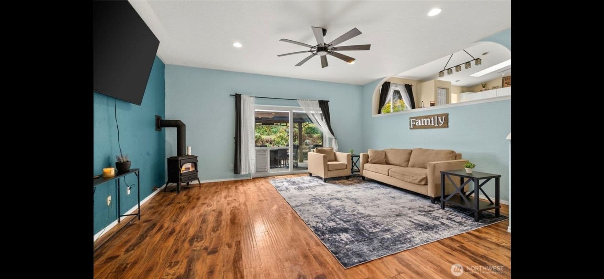 Olympia House: 627 Bates St SW