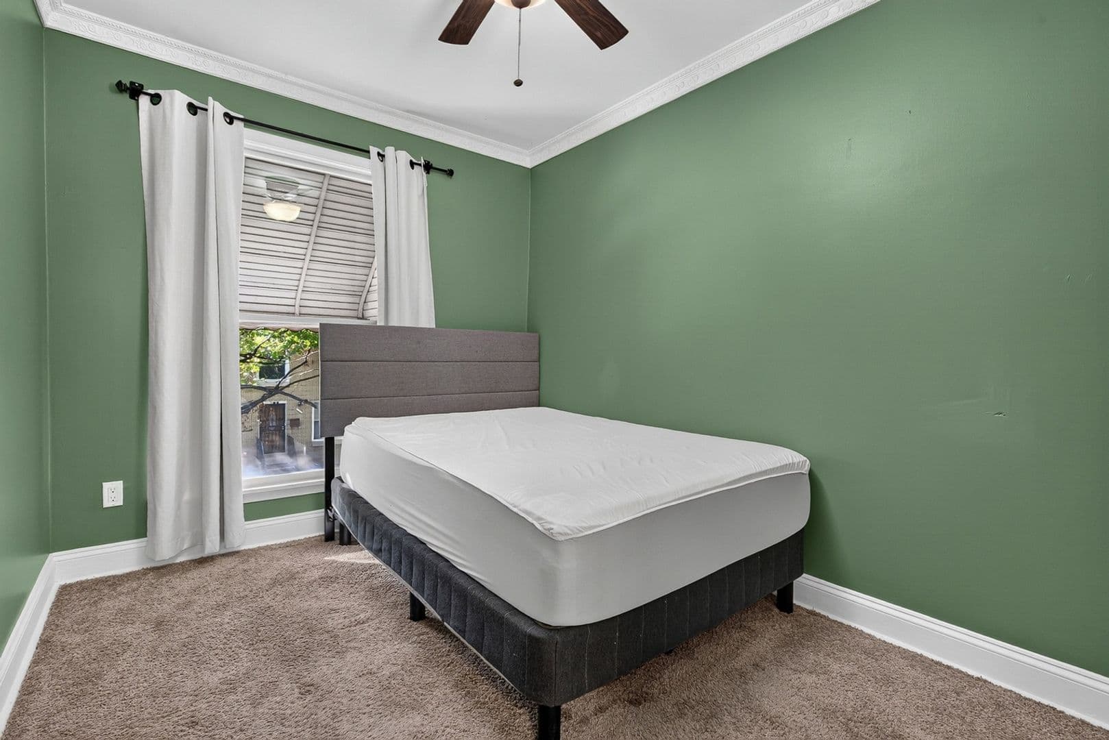 Baltimore Townhome: 805 Arnold Ct