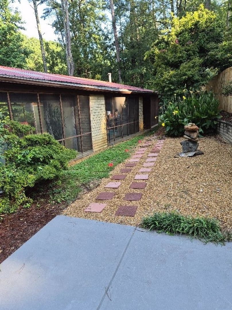 Atlanta House: 3262 Alton Rd