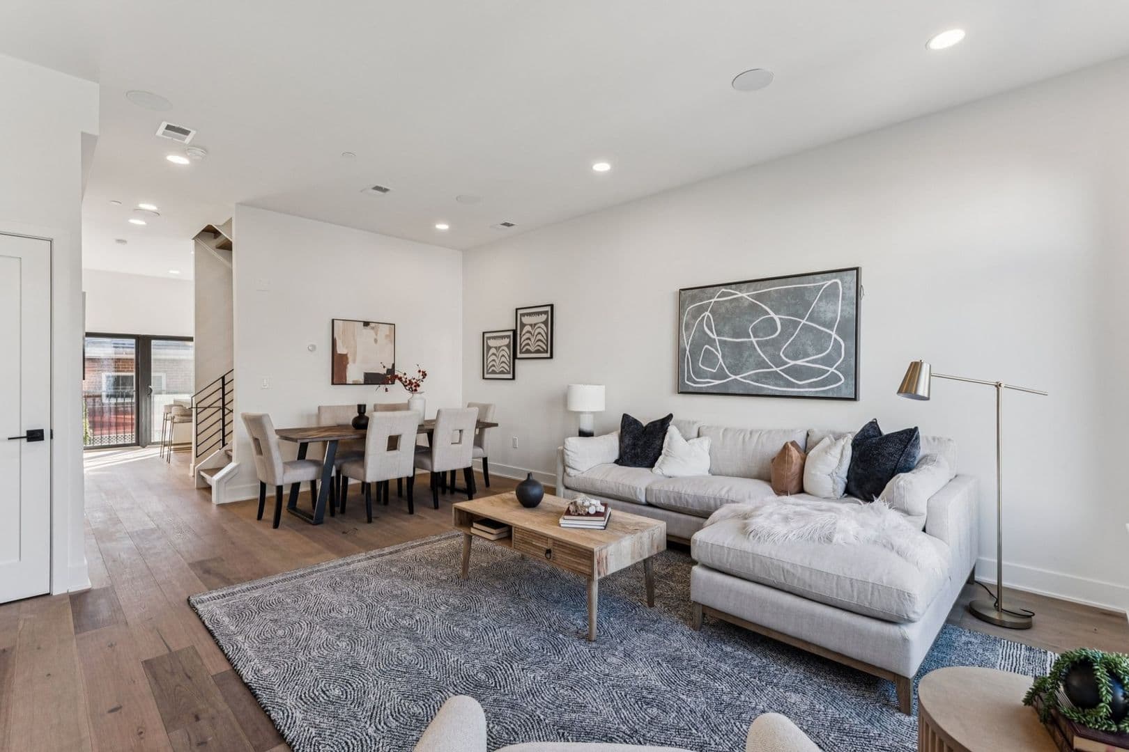 Philadelphia House: 739 N Capitol St