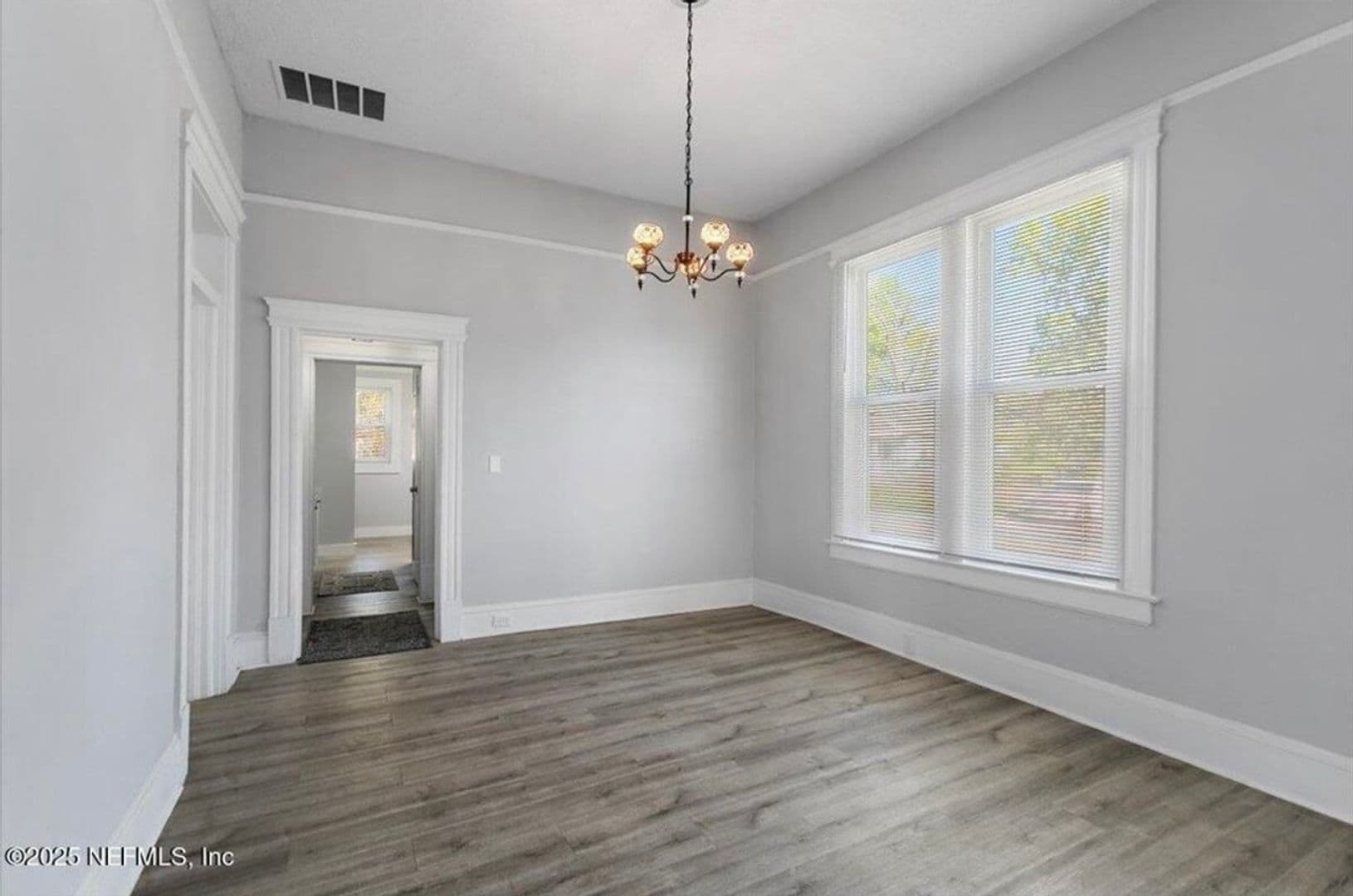 Jacksonville House: 1766 N Myrtle Ave