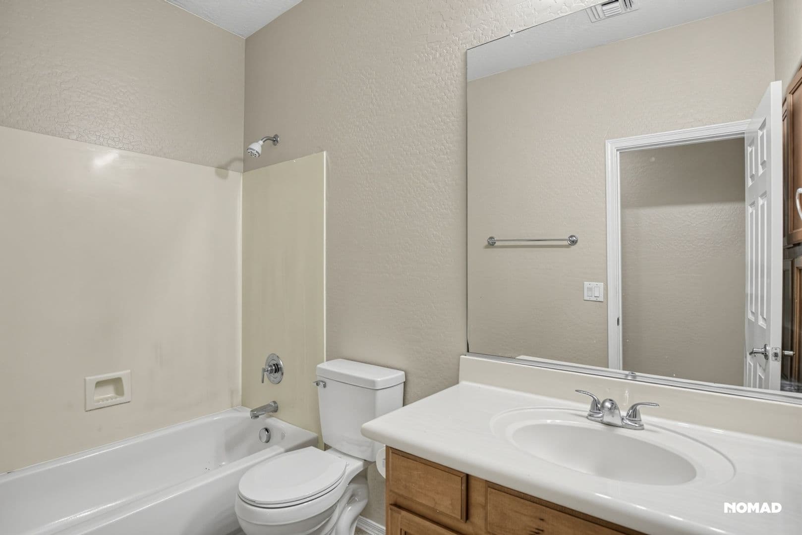 Goodyear House: 15216 W Winward Ave