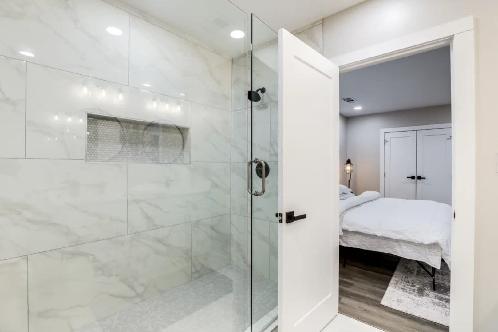 Atlanta House: 1429 Almont Dr Sw