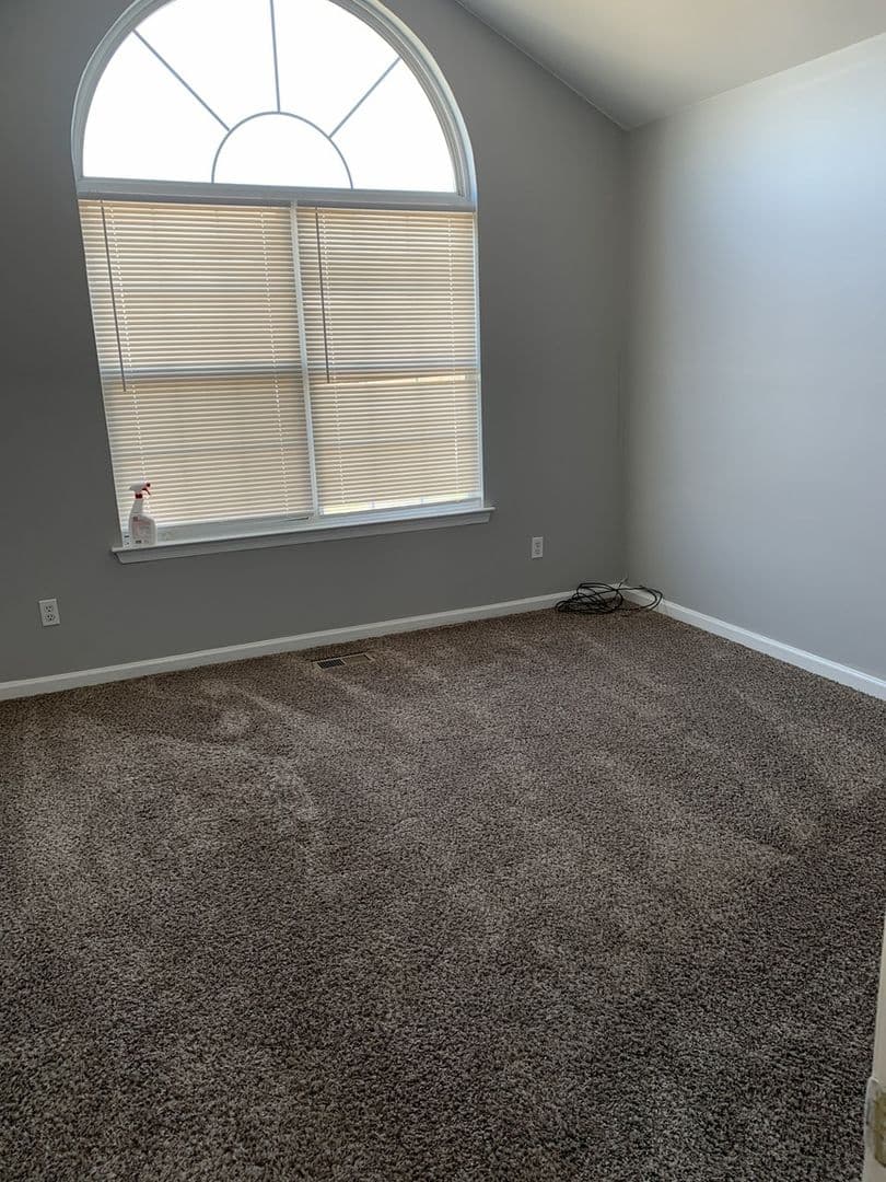 Middletown House: 203 Academy Ln