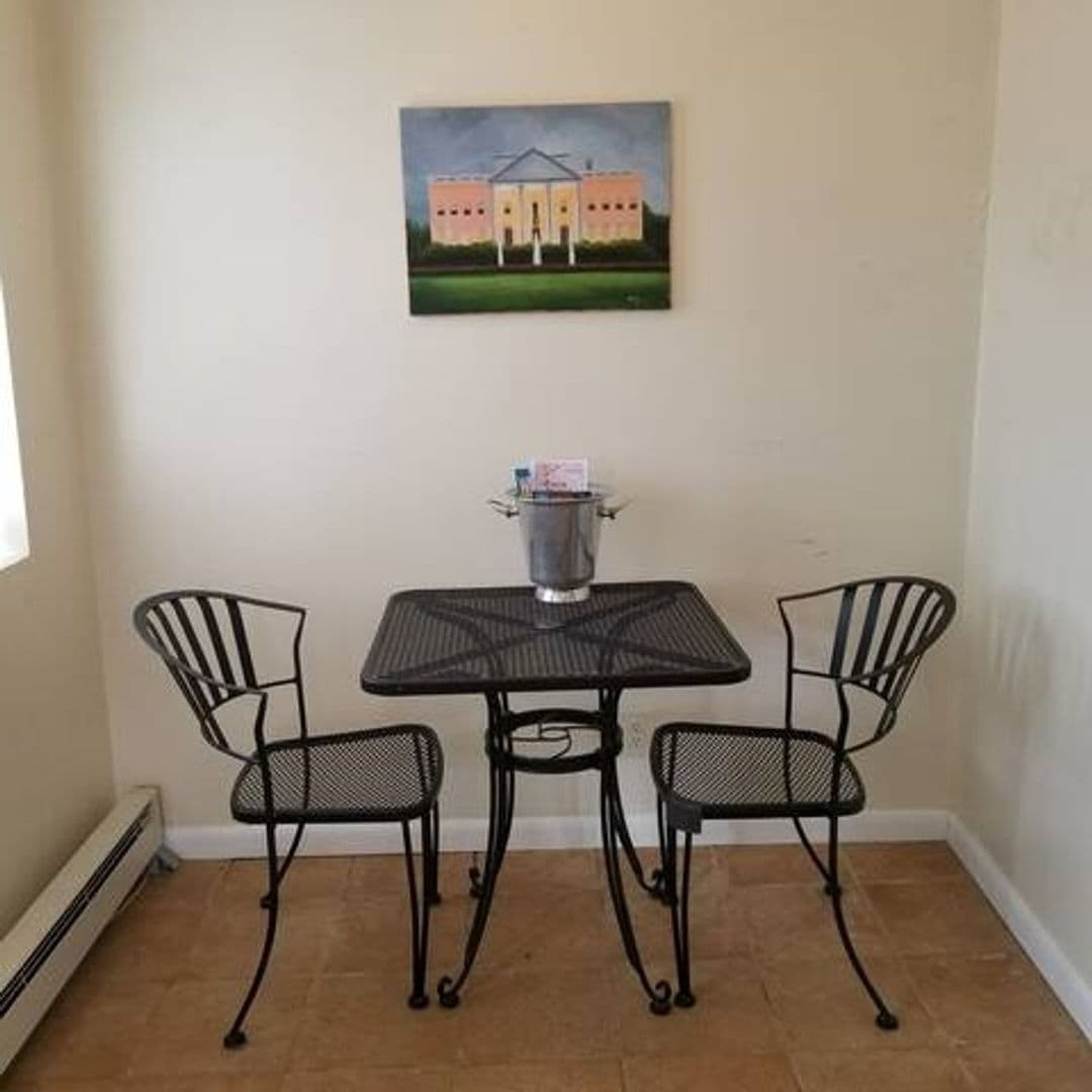 Manassas House: 14416 Bristow Rd