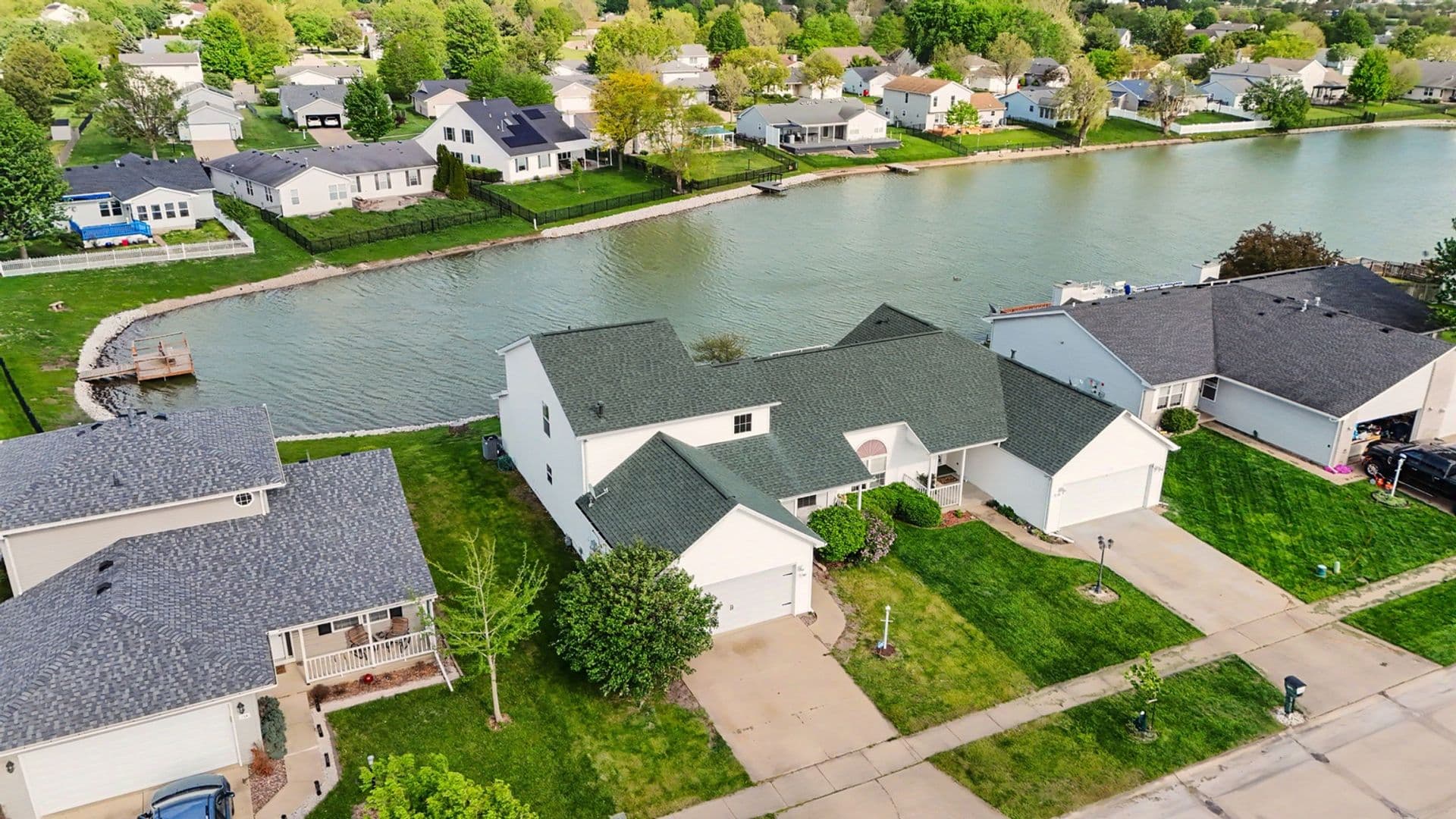 Champaign House: 708 Erin Dr