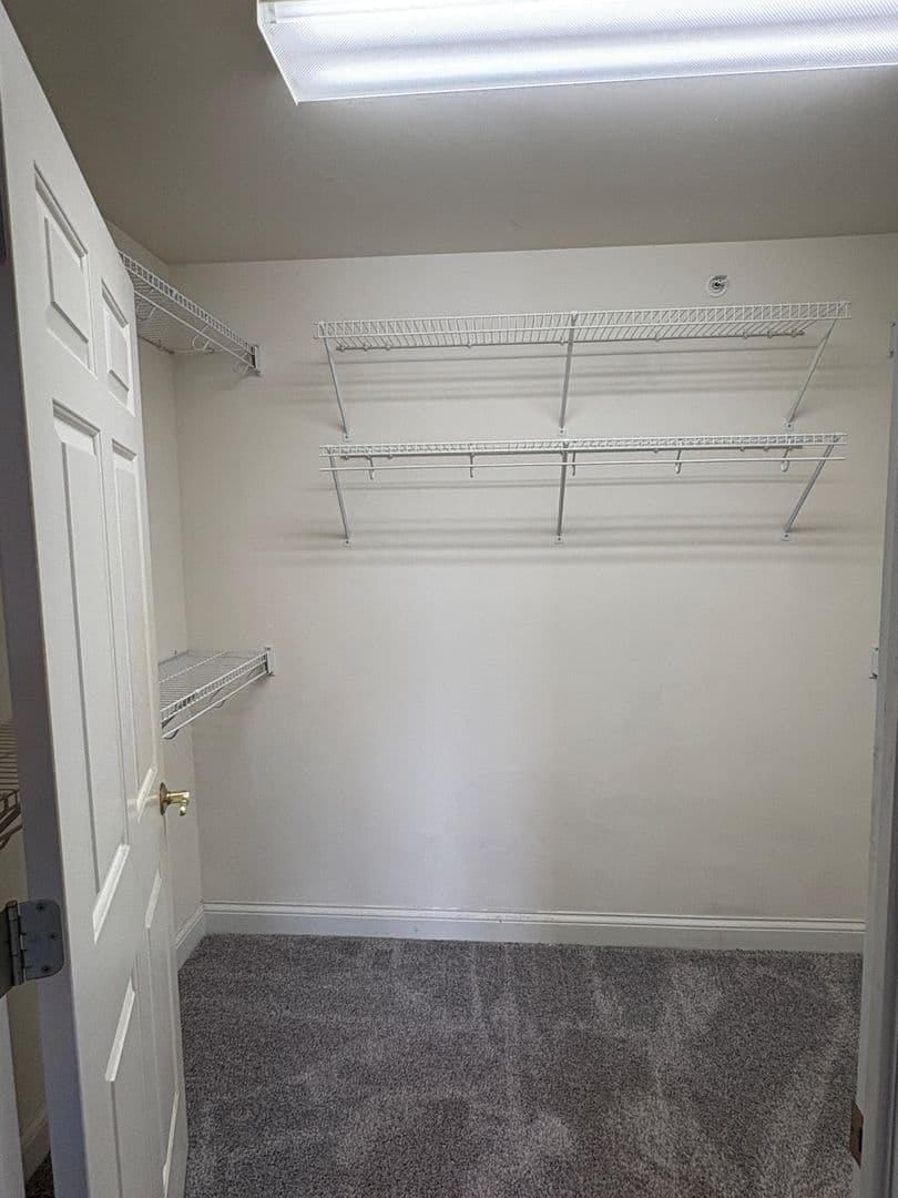 Milwaukee Condo: 1920 N Farwell Ave