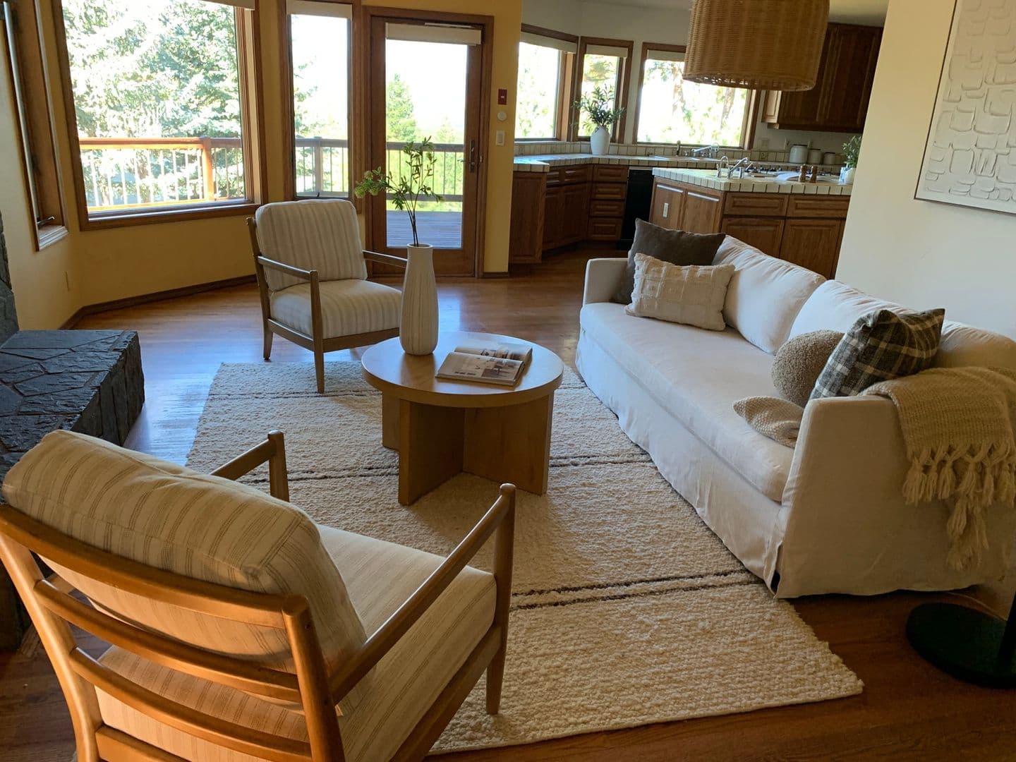 Bend House: 2889 Nw Starview Dr