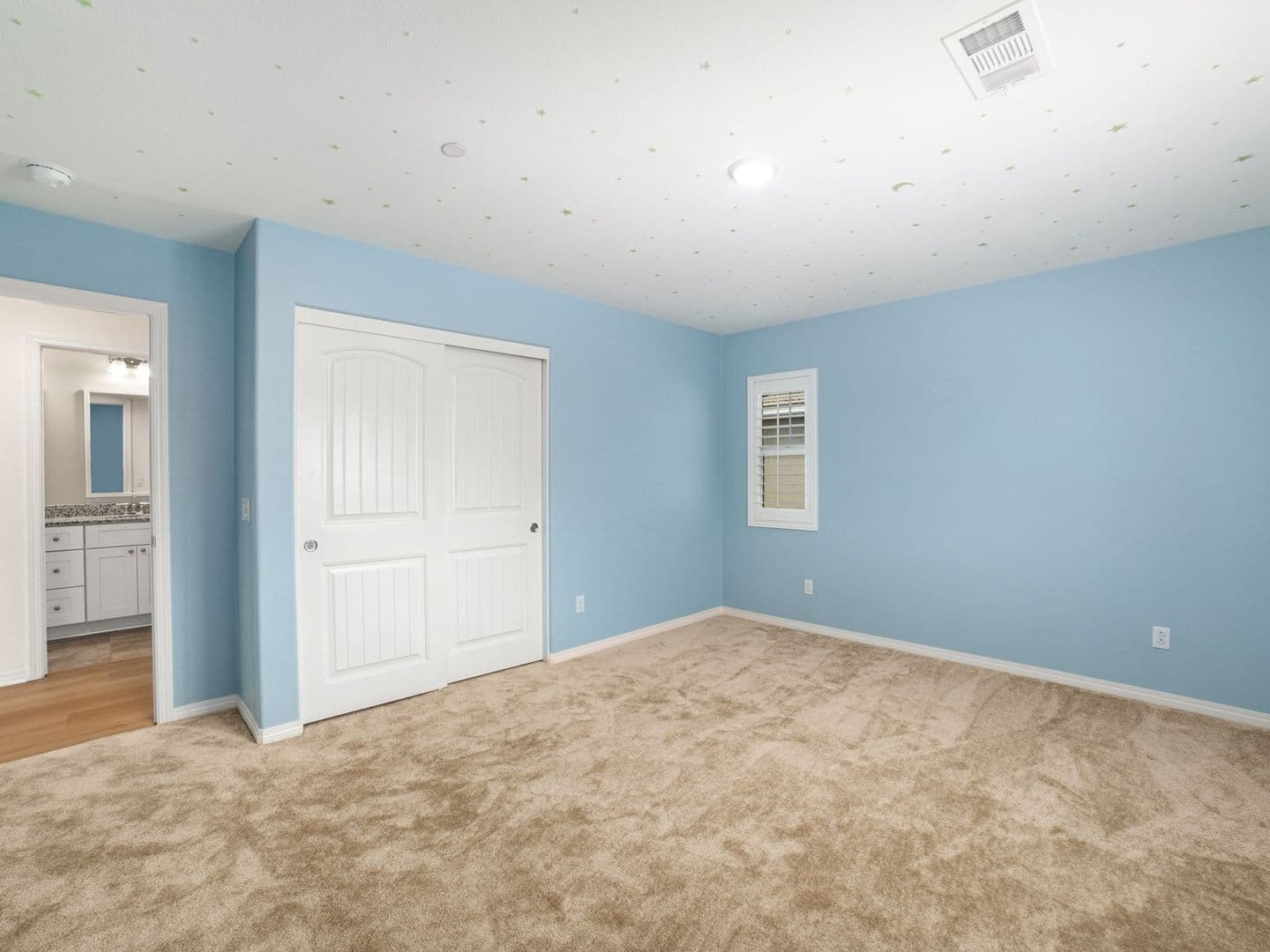Fontana House: 16136 Twinberry Ct