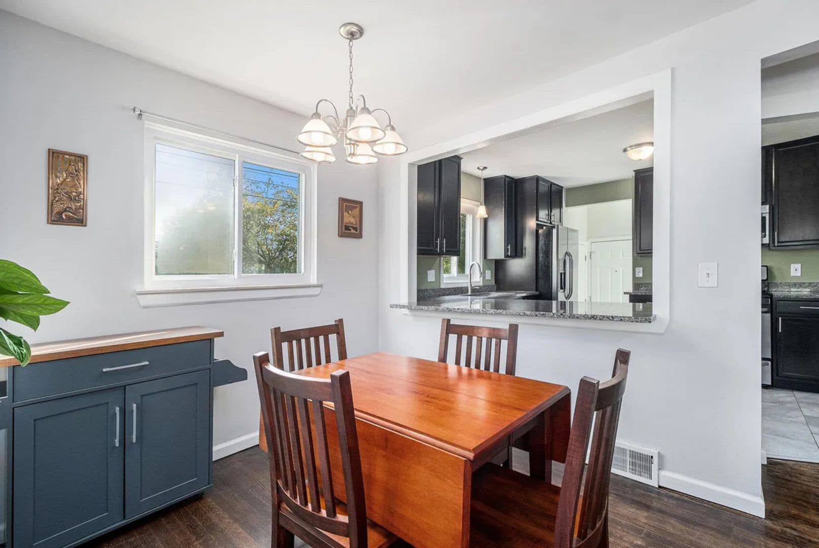 Warren House: 31007 reid drive