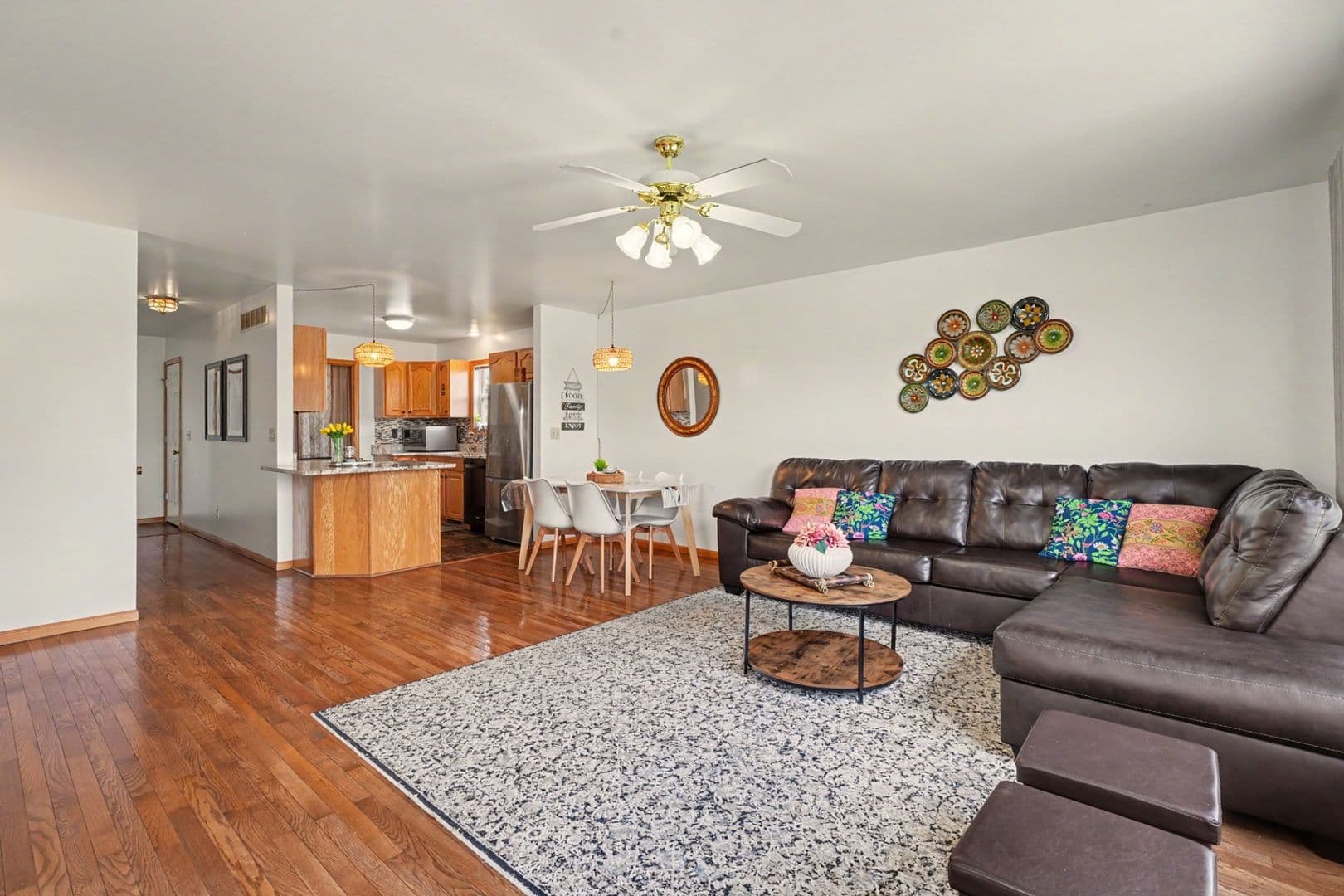 Champaign House: 708 Erin Dr