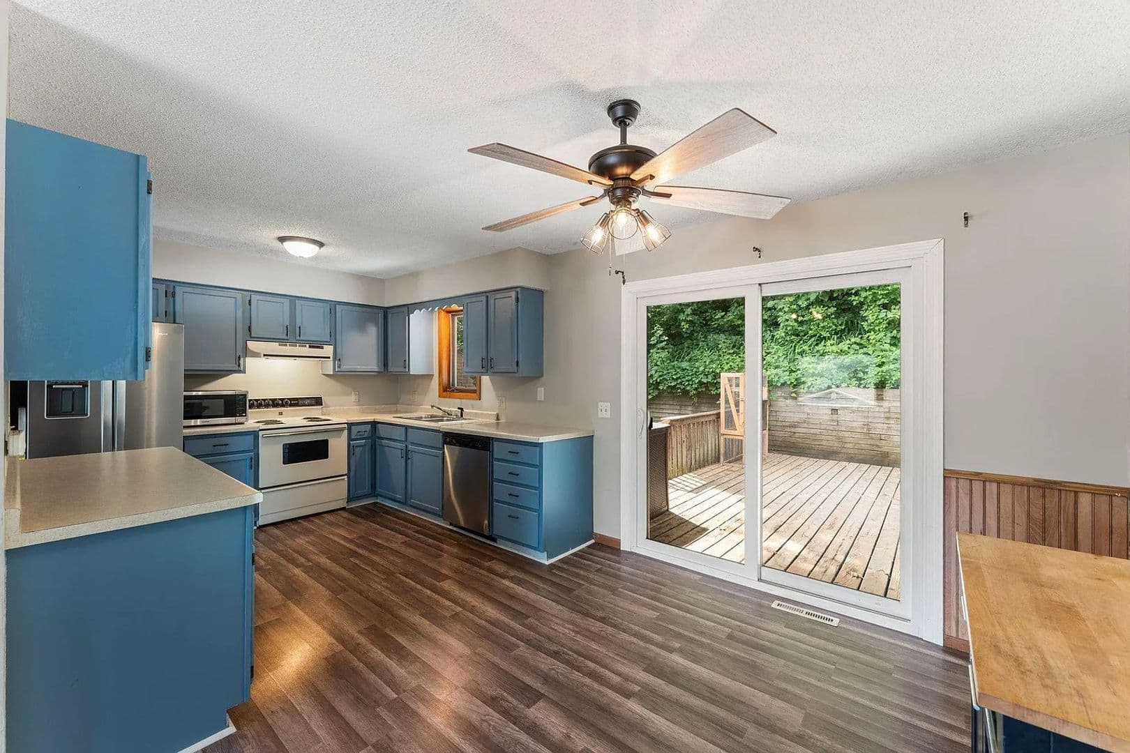 Cannon Falls House: 509 Mill St E