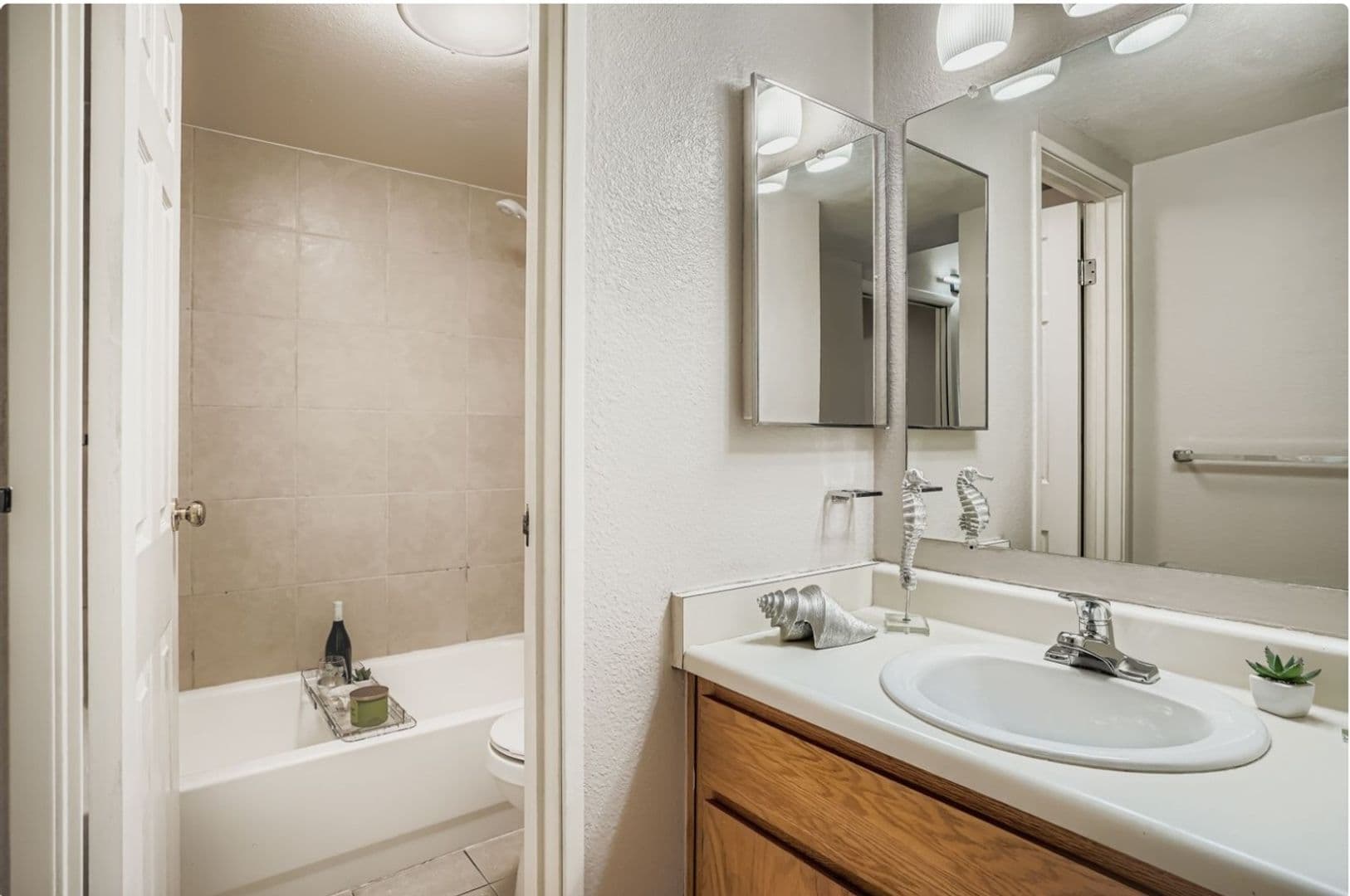 Denver Condo: 10650 E Tennessee Ave