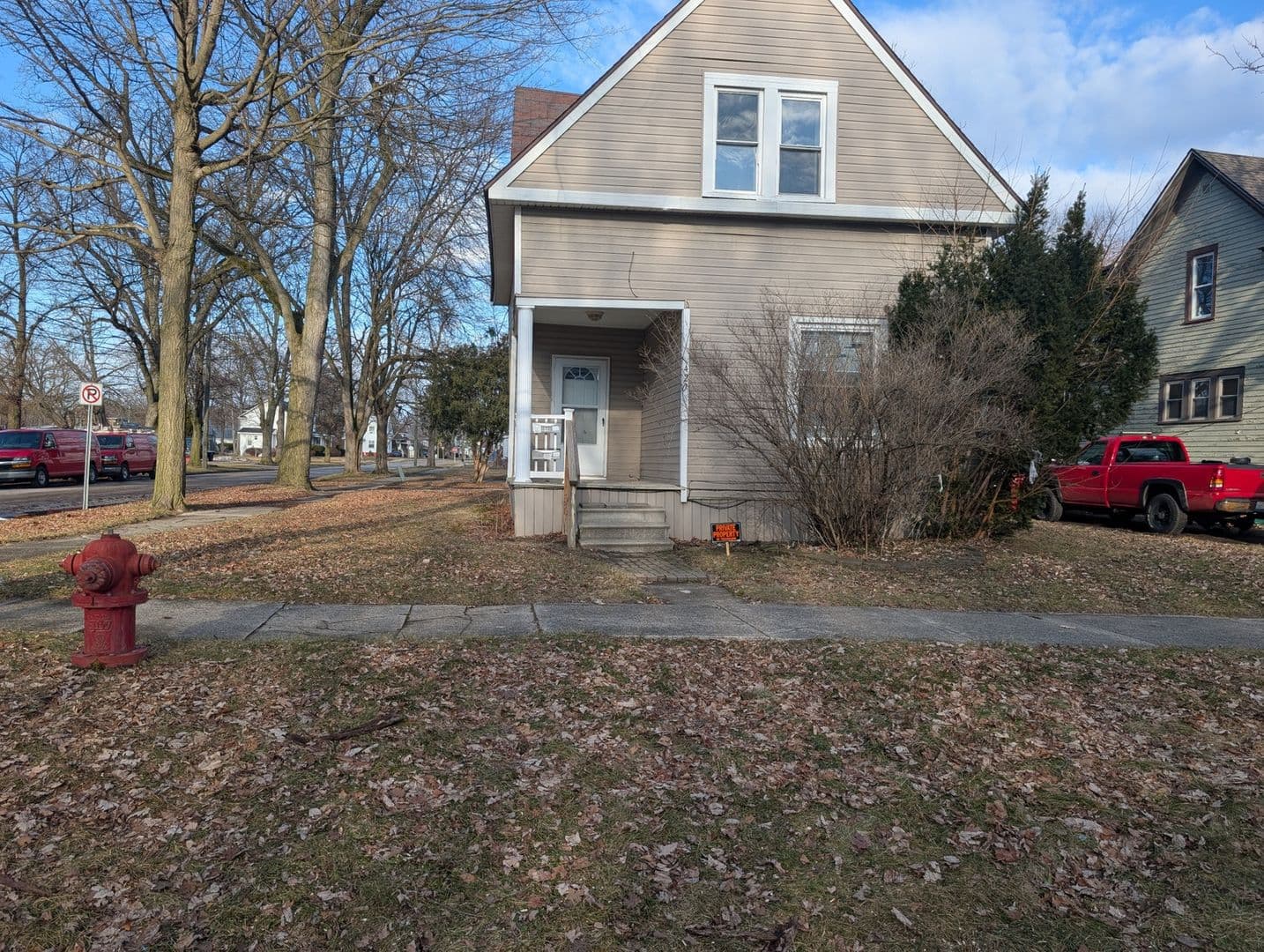 Saginaw Townhome: 1420 Adams St