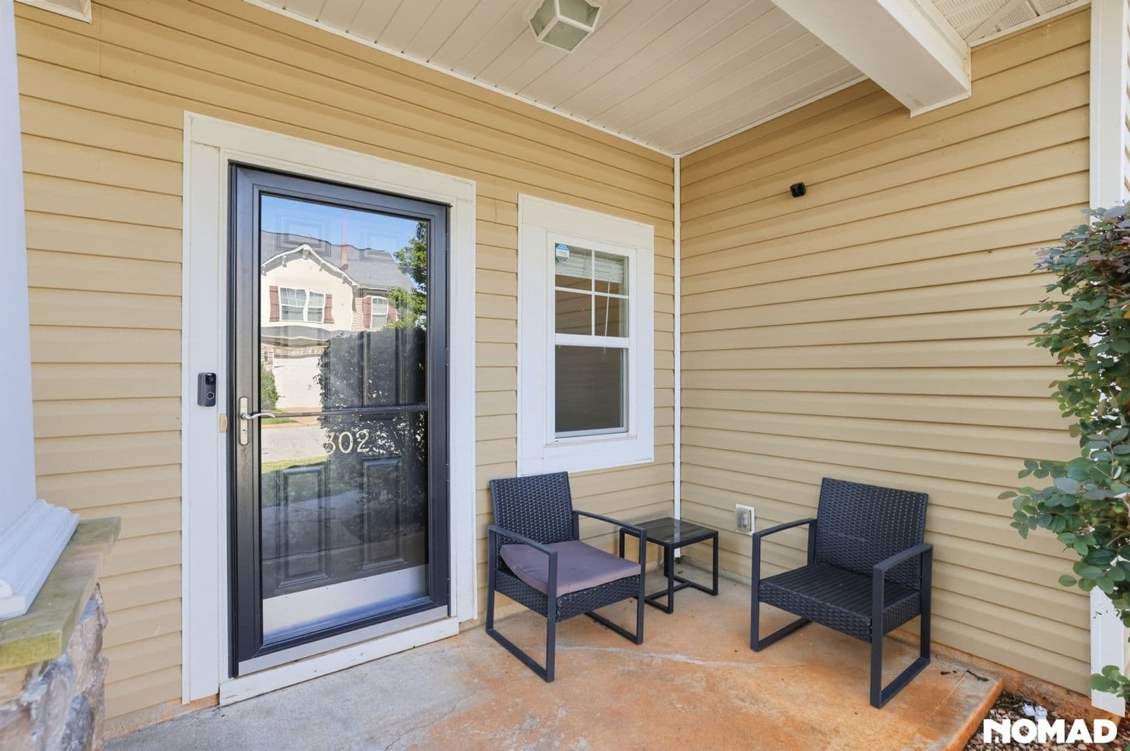 Simpsonville House: 302 Barrett Chase Dr
