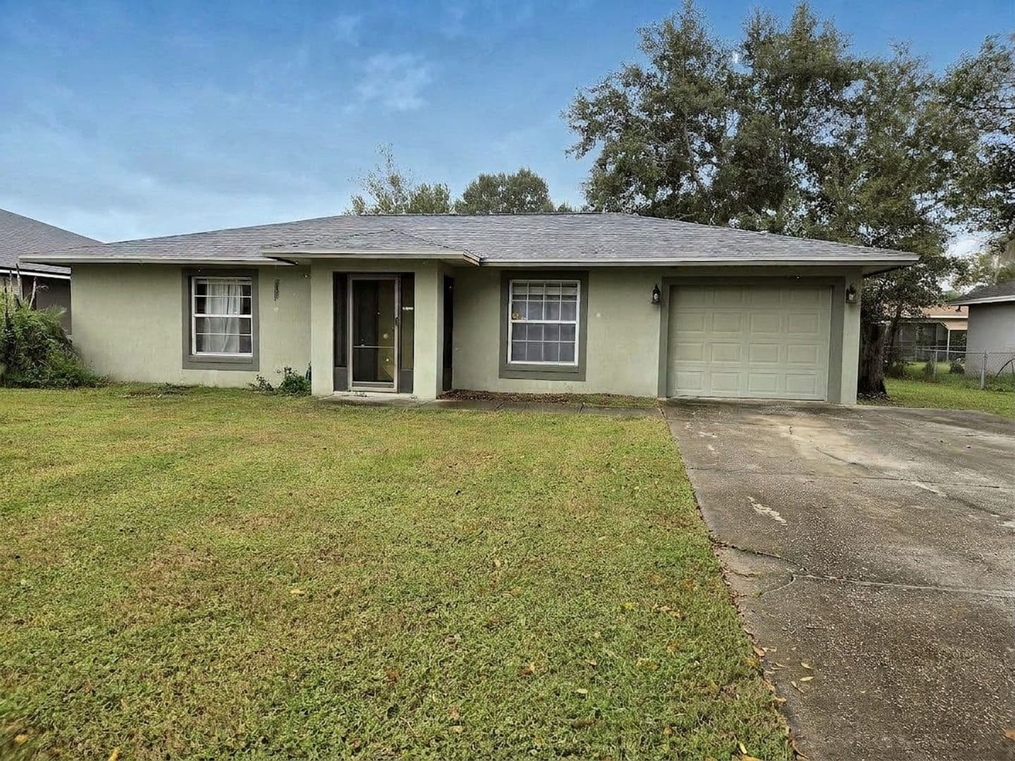 Lakeland House: 7628 Lewis Rd