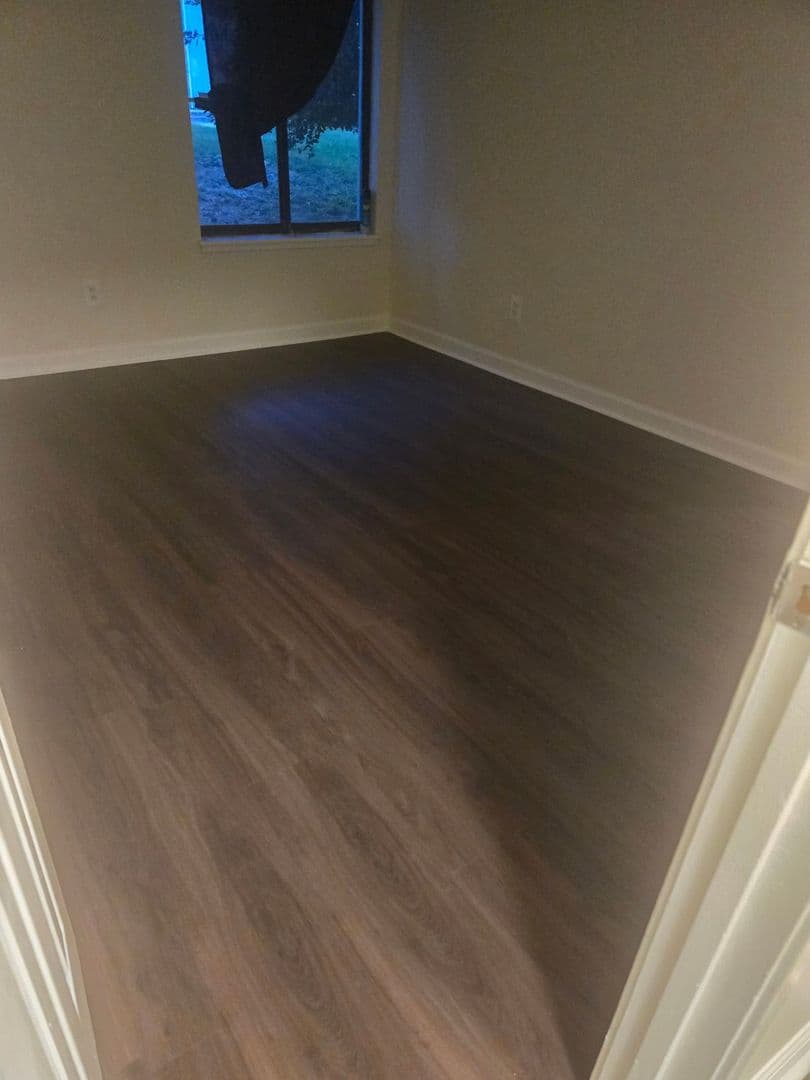 Columbia Condo: 9641 Whiteacre Rd