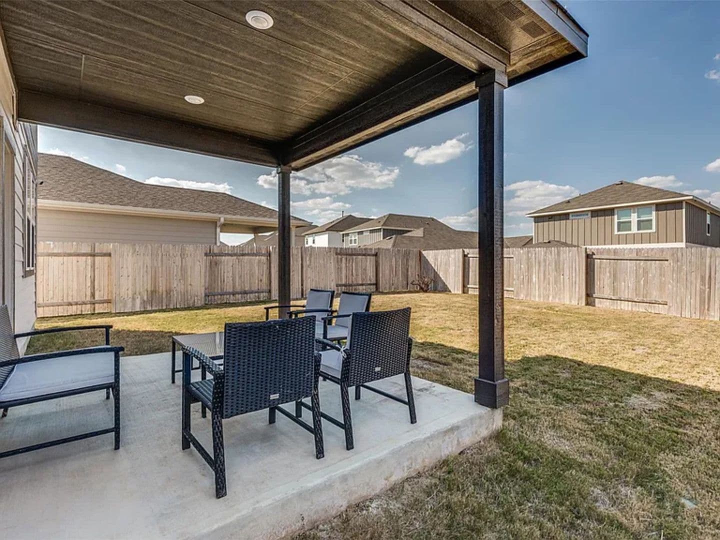 Buda House: 3618 Twin Glades Pass