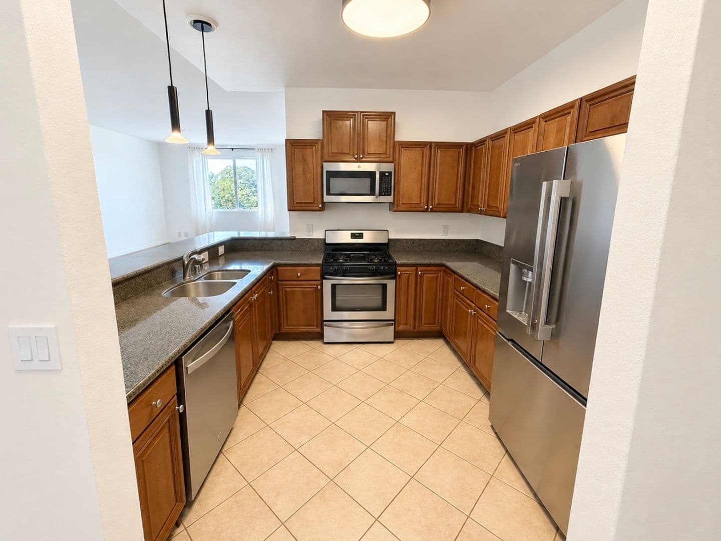 Van Nuys Condo: 13951 Sherman Way