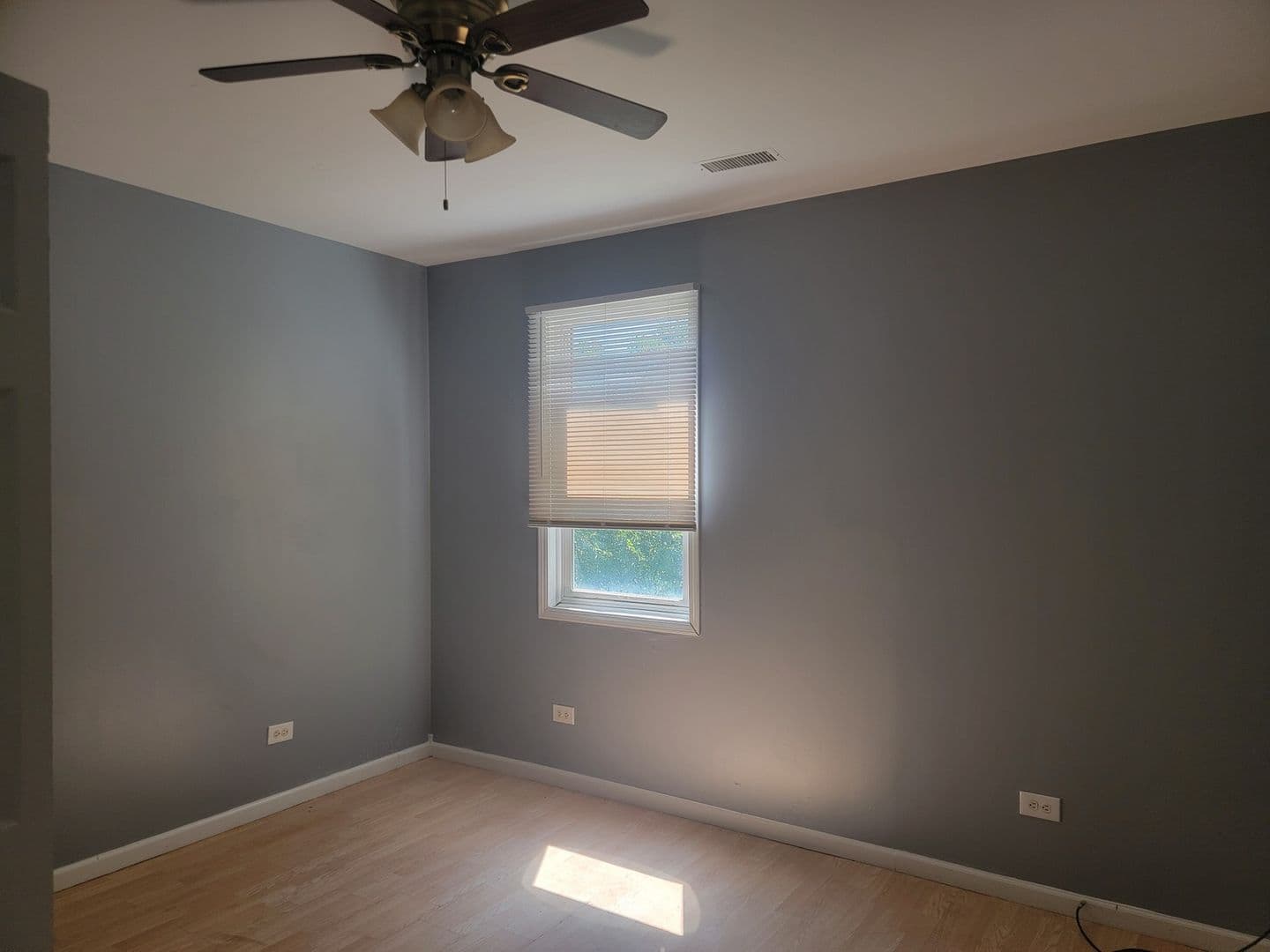 Harvey Townhome: 14802 Cooper Ave