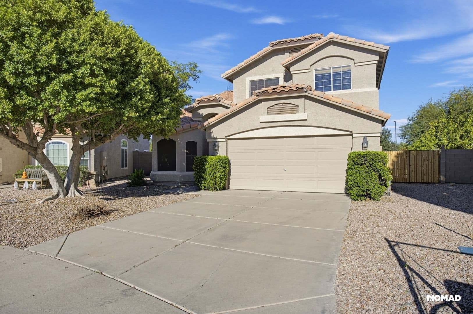 Gilbert House: 141 S Quartz St