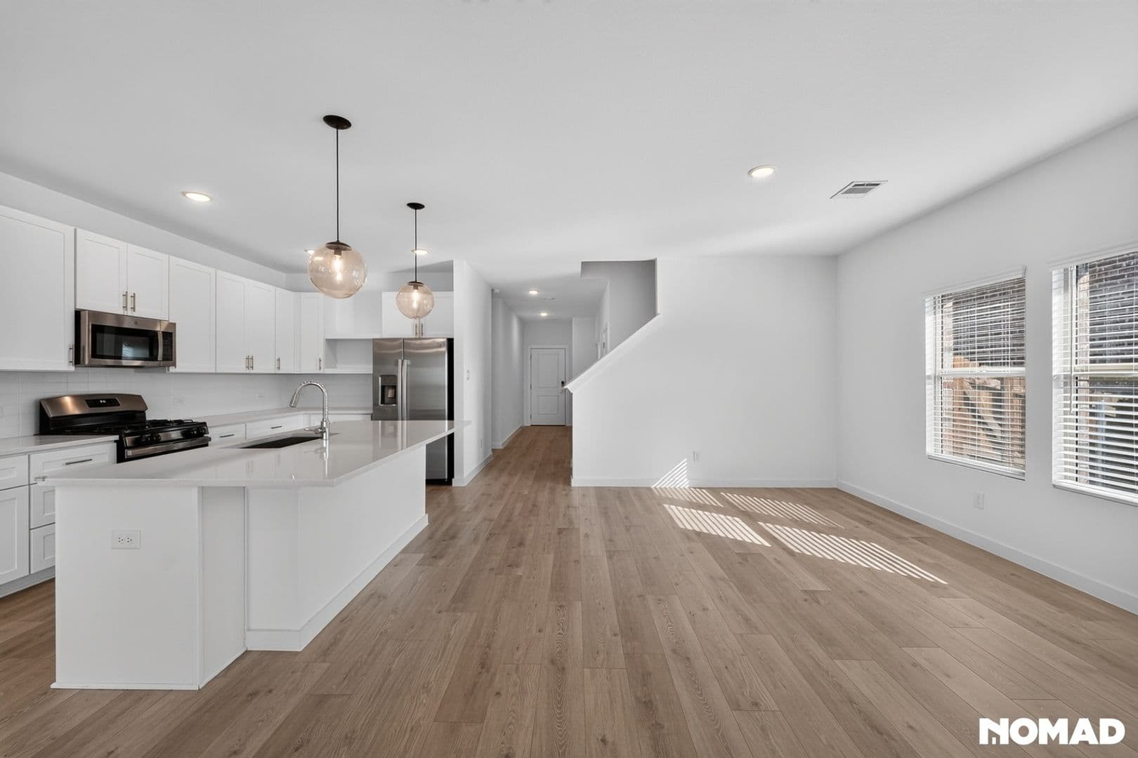 Seagoville House: 2512 Broken Bow Dr
