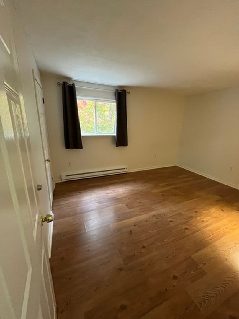 Dracut Townhome: 120 Thissell Ave