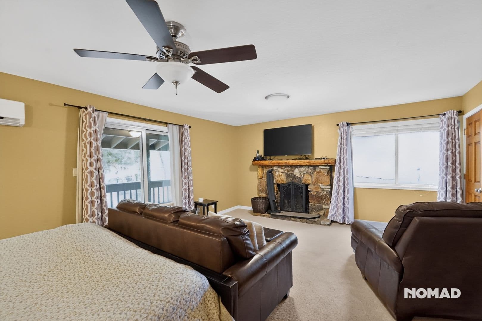 Tahoma House: 7064 6th Ave