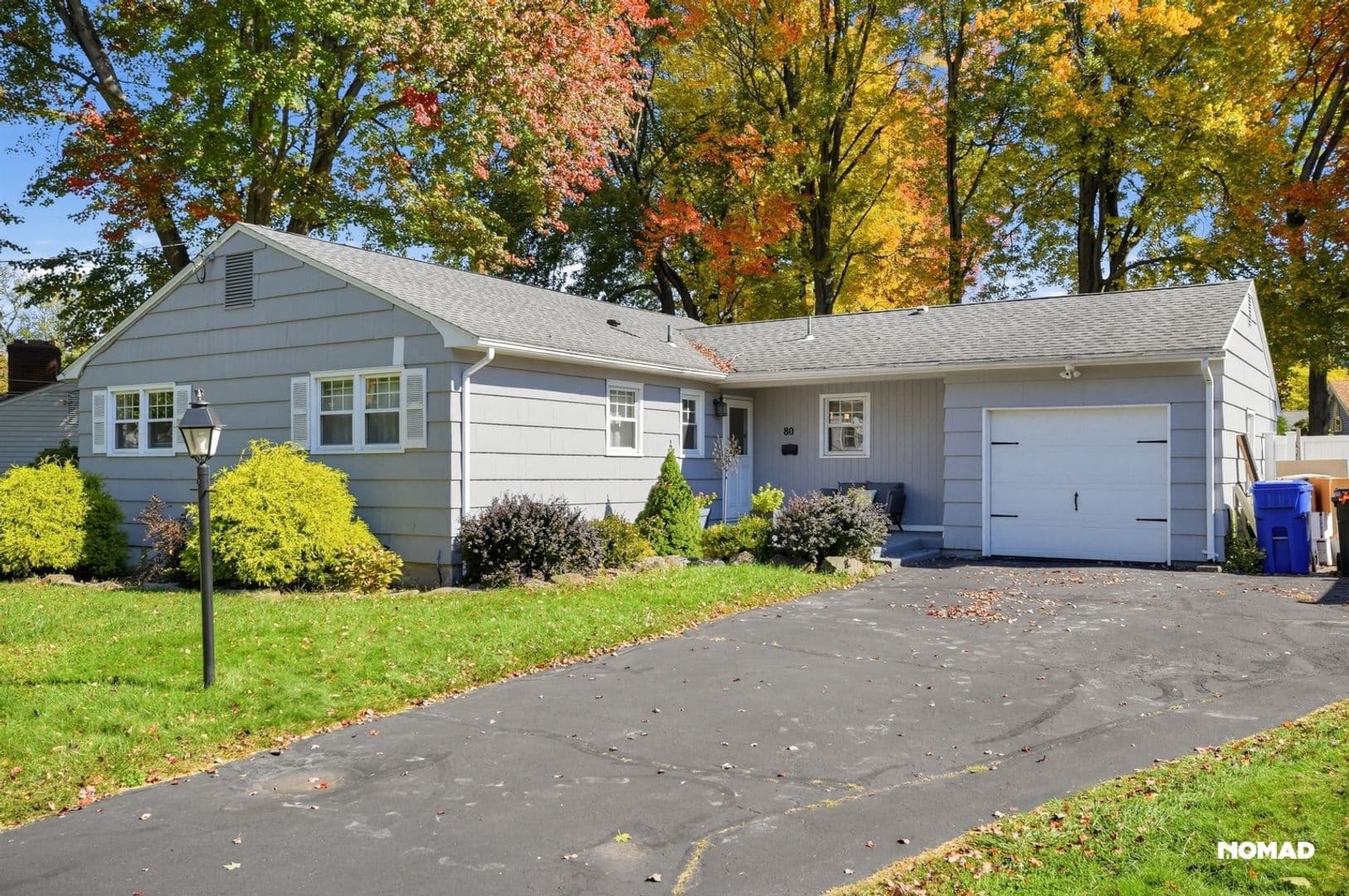 Newington House: 80 Knollwood Rd