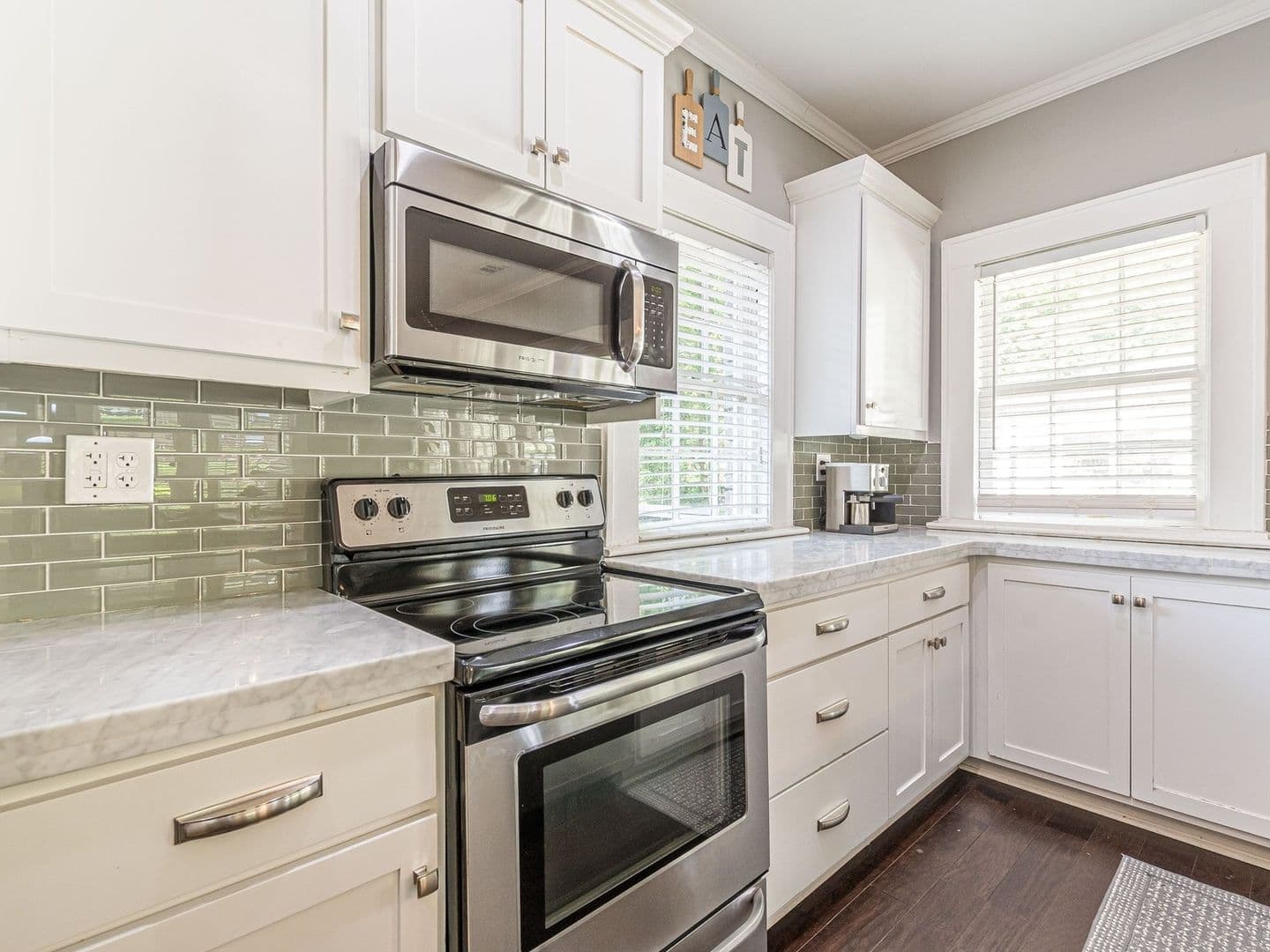 College Park House: 1847 Walker Ave