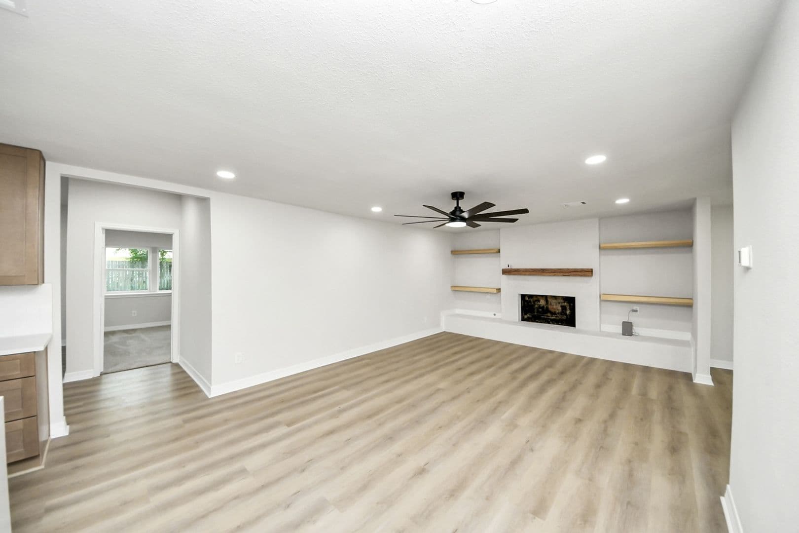 Houston House: 10806 Olympia Dr