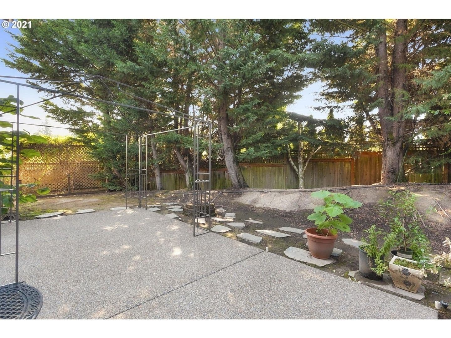 Portland House: 11422 SW Laurel Glen Ct