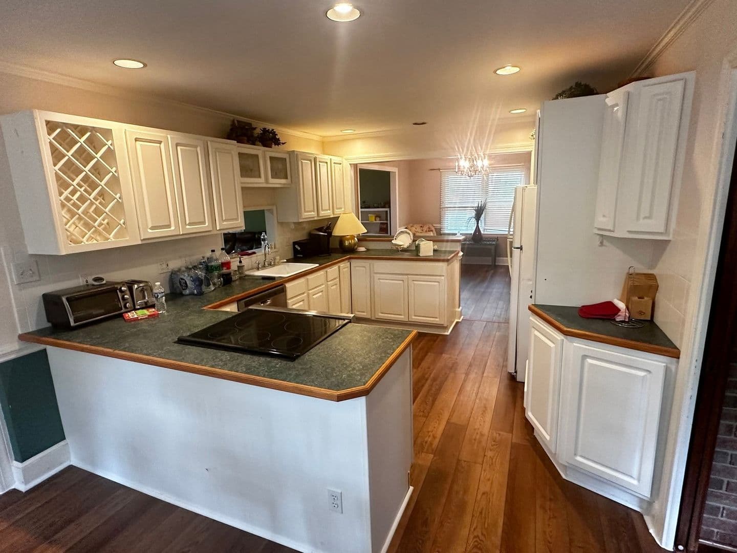 Charlotte House: 4316 Brookwood Rd