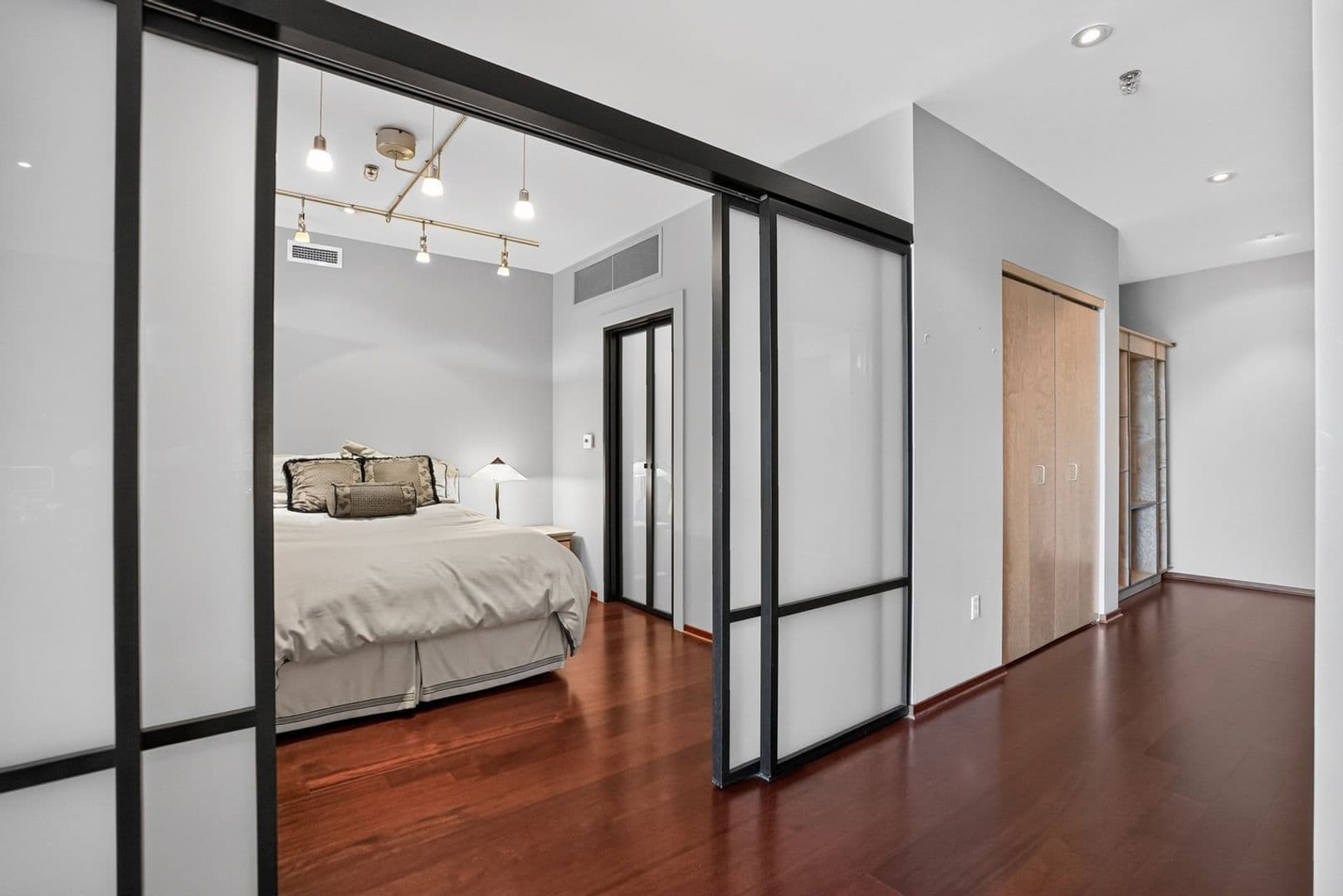 Portland Condo: 1221 Sw 10th Ave