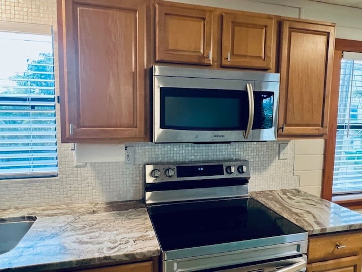 Cocoa House: 5749 Lake Poinsett Rd