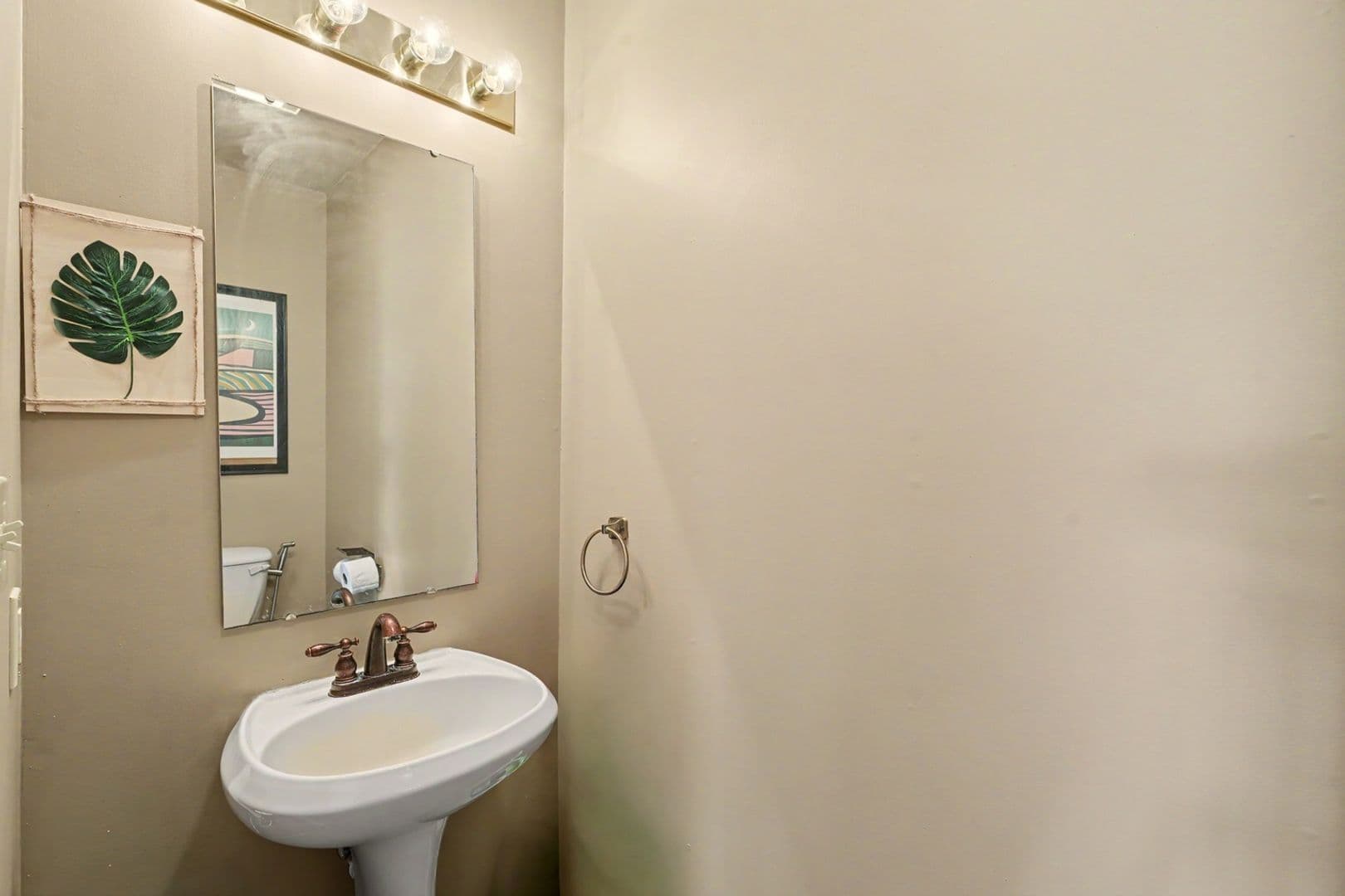 Champaign Townhome: 708 Erin Dr