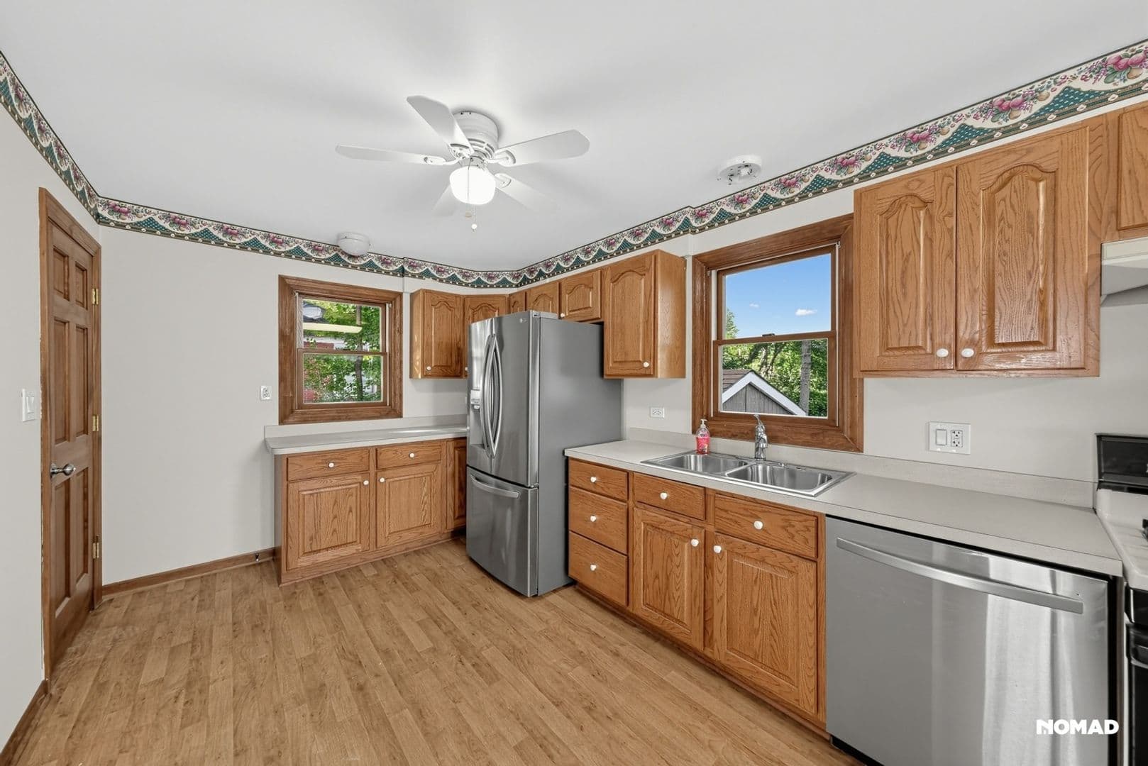 Downers Grove House: 6294 Woodward Ave