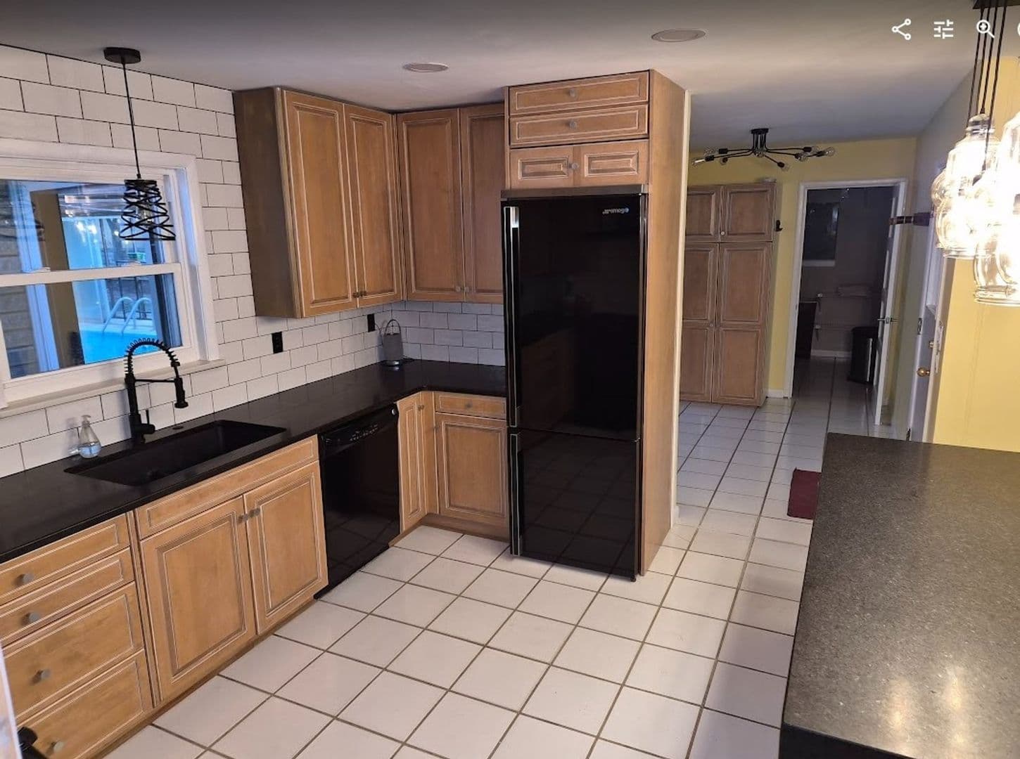 Atlanta House: 3262 Alton Rd