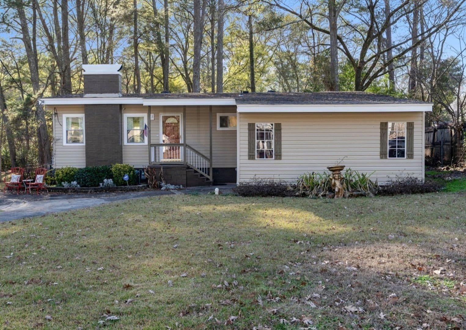 Birmingham House: 212 Stacy St