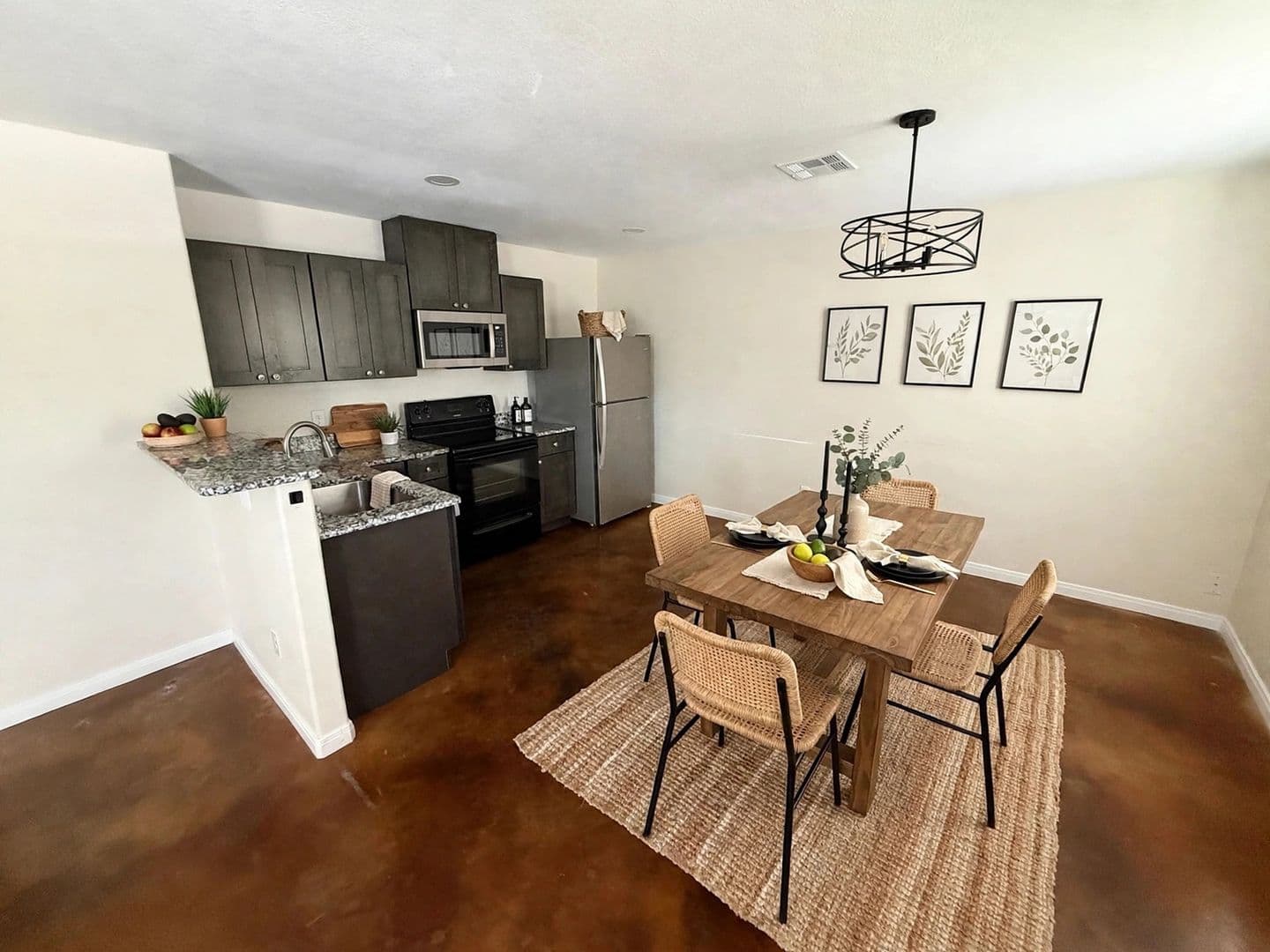 Waco Townhome: 1716 N 12th St